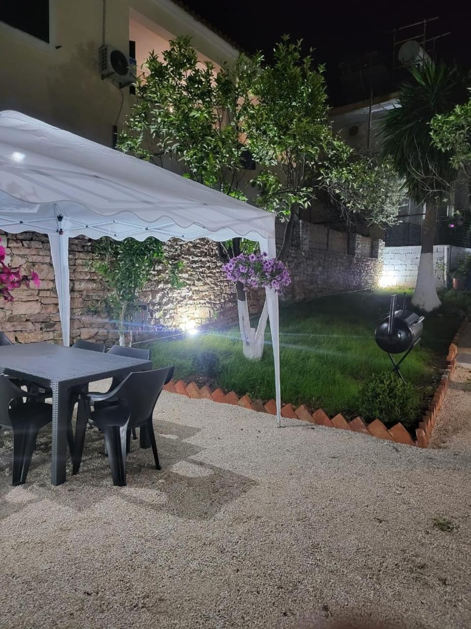 Vila Ademi Ksamil