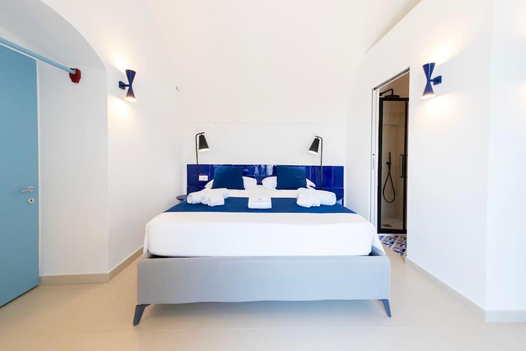 My Exclusive Italy - Elegant Villa in Anacapri Infinity Pool & Design