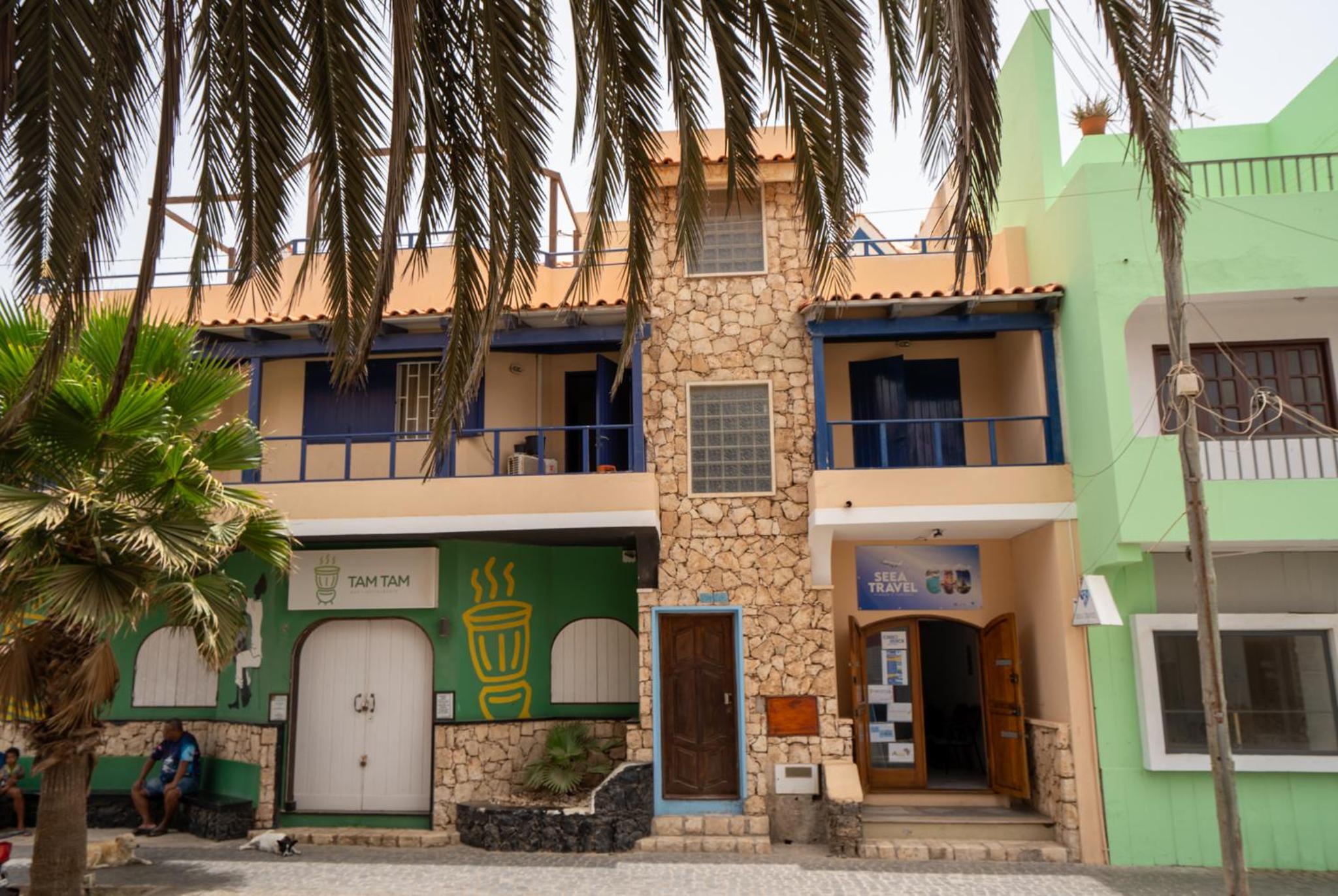 Center 3min beach apartment sea view/balcony/wifi