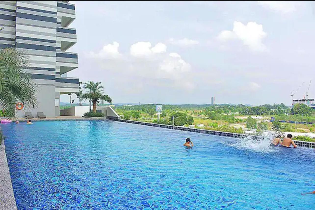 Meridin Medini Near Legoland 5min