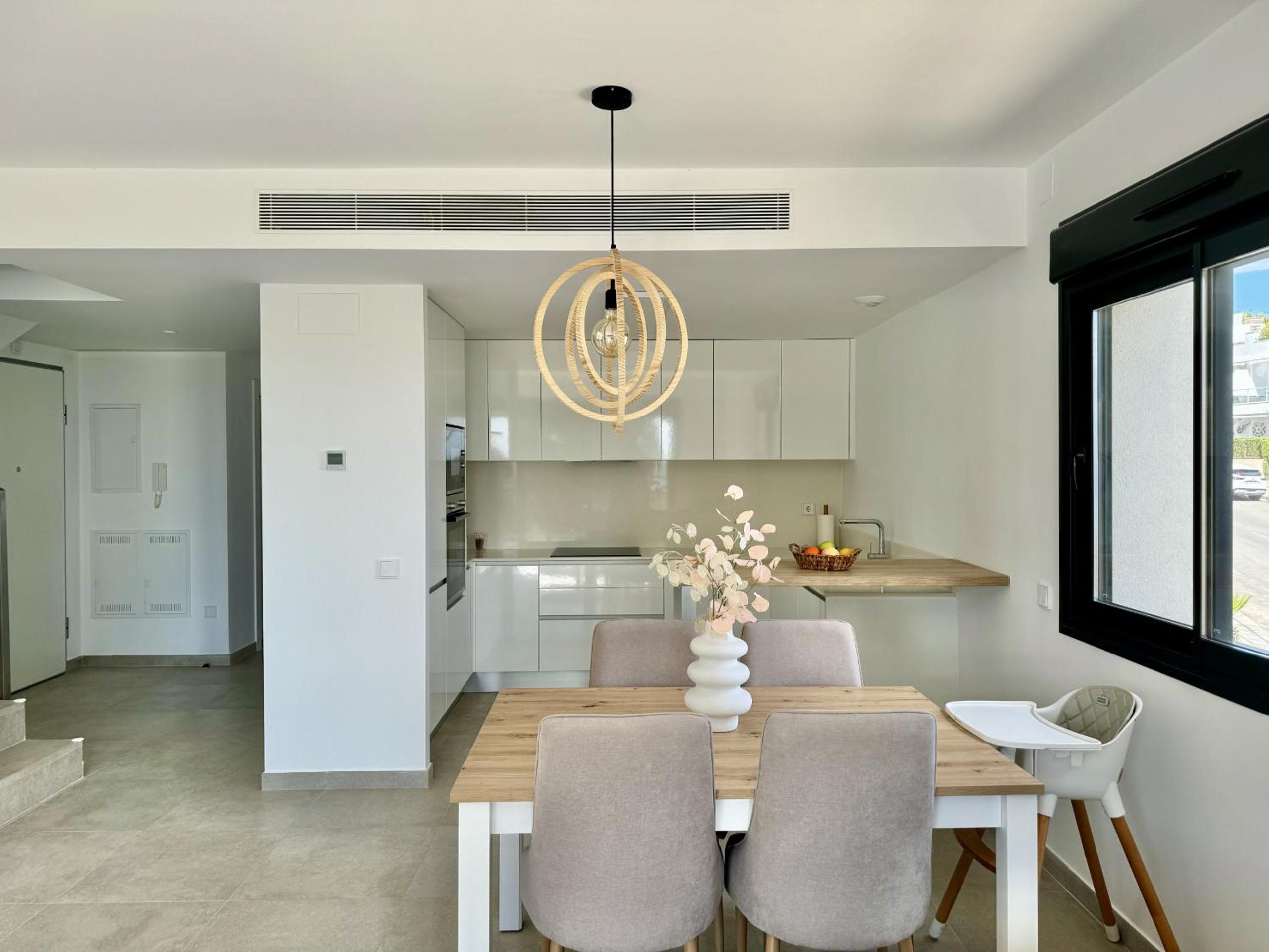 ICONIC by United Renters