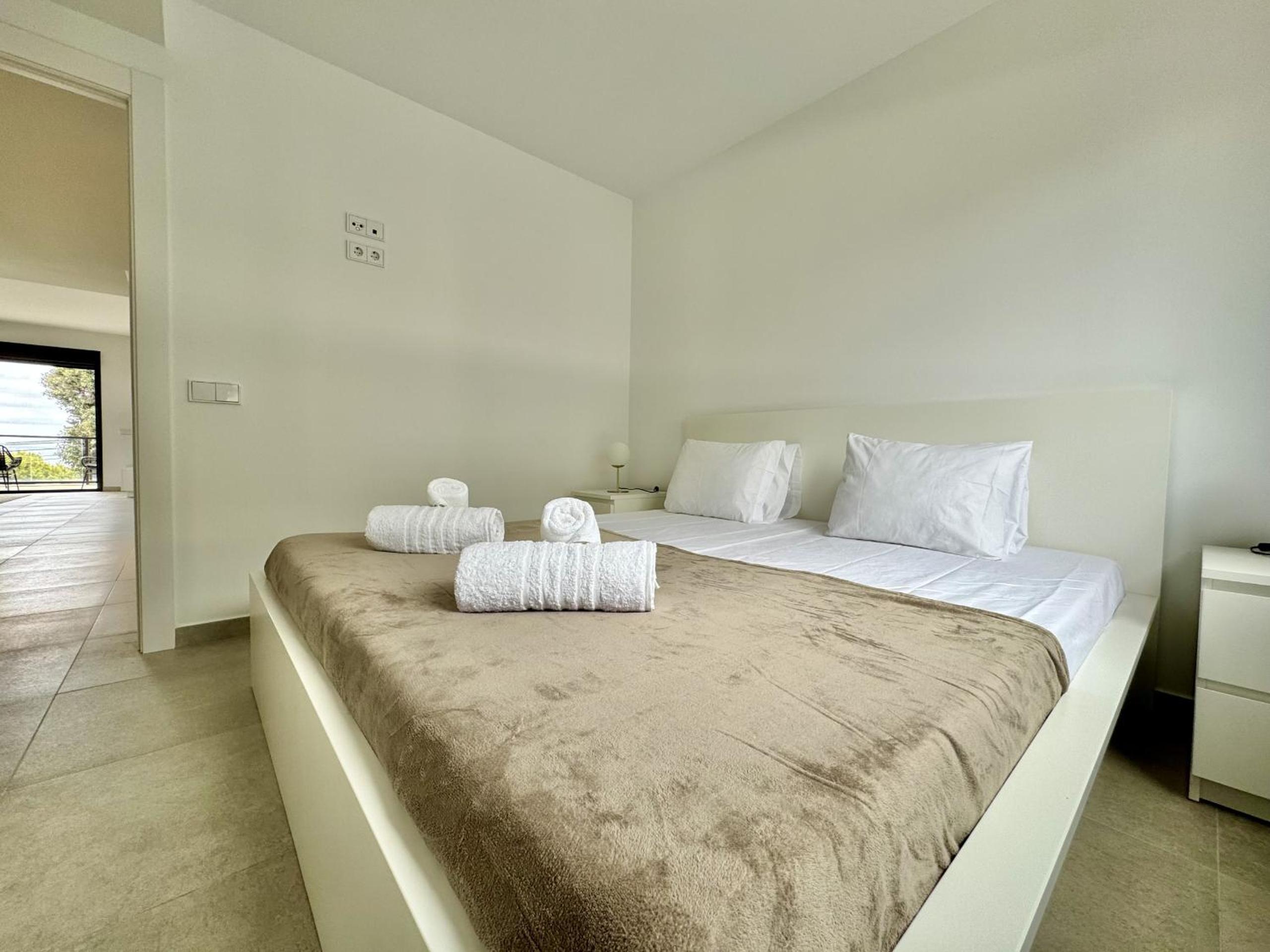 ICONIC by United Renters