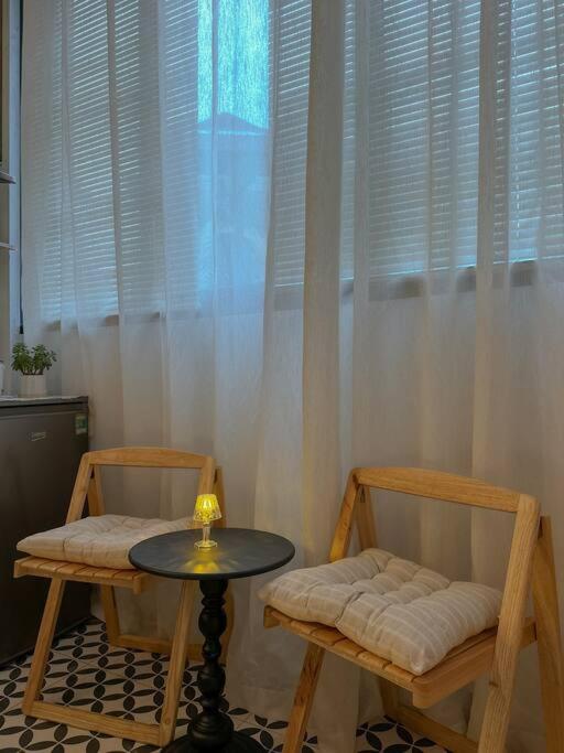 Unique Flat in Old Quarter, Big Window, Sunset View