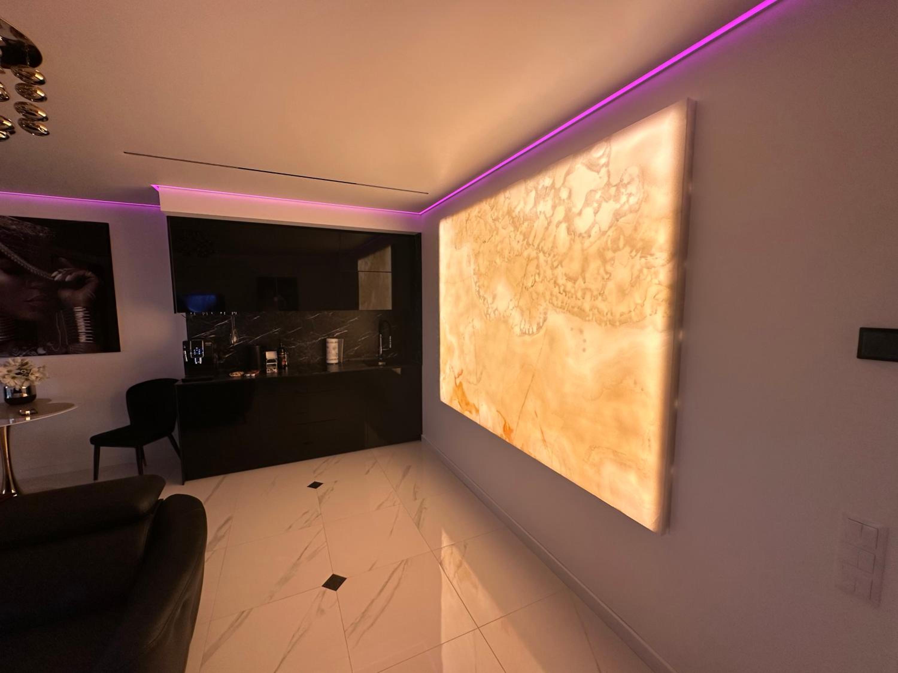 Premium Sky Jacuzzi Apartment