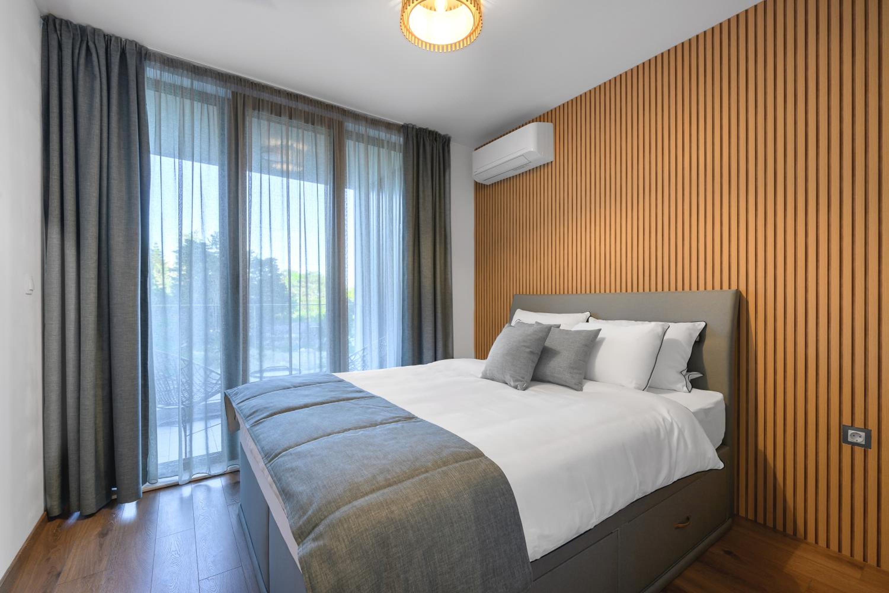 Boho Sea View One-bedroom Pool & SPA apartment