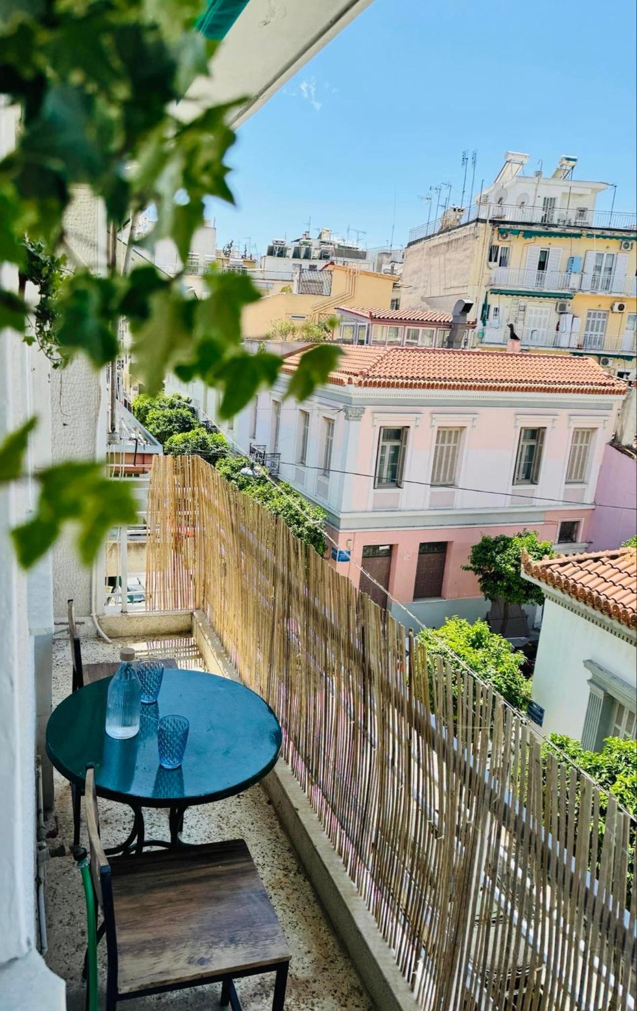 Feeling Home Athens, Thiseio