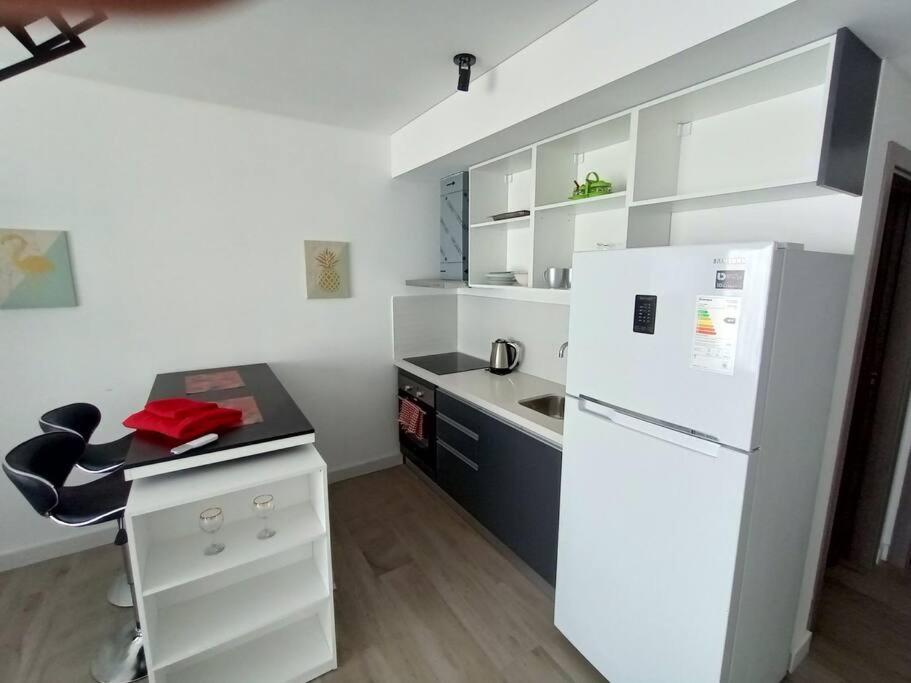 Dreamt brand new apartment, Soñado mono-ambiente nuevo