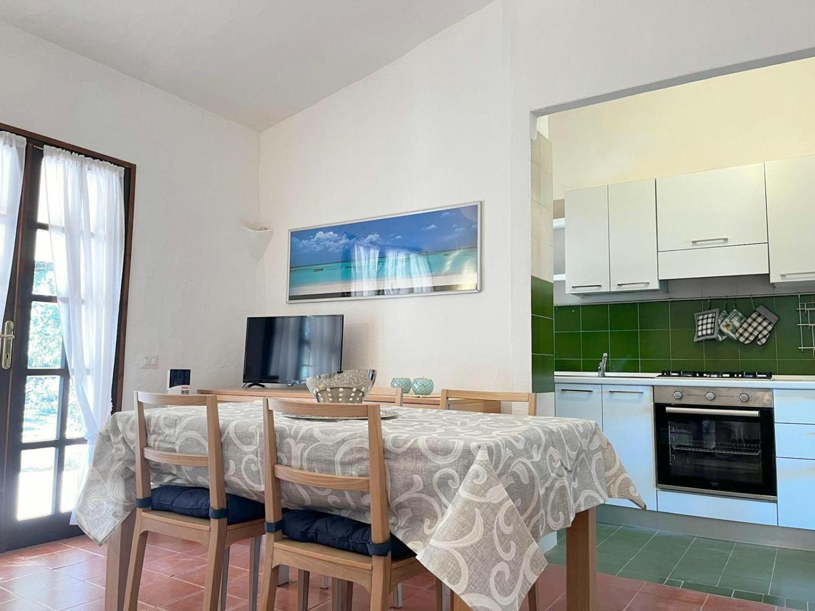 Villa Ibiscus, Notteri view 4
