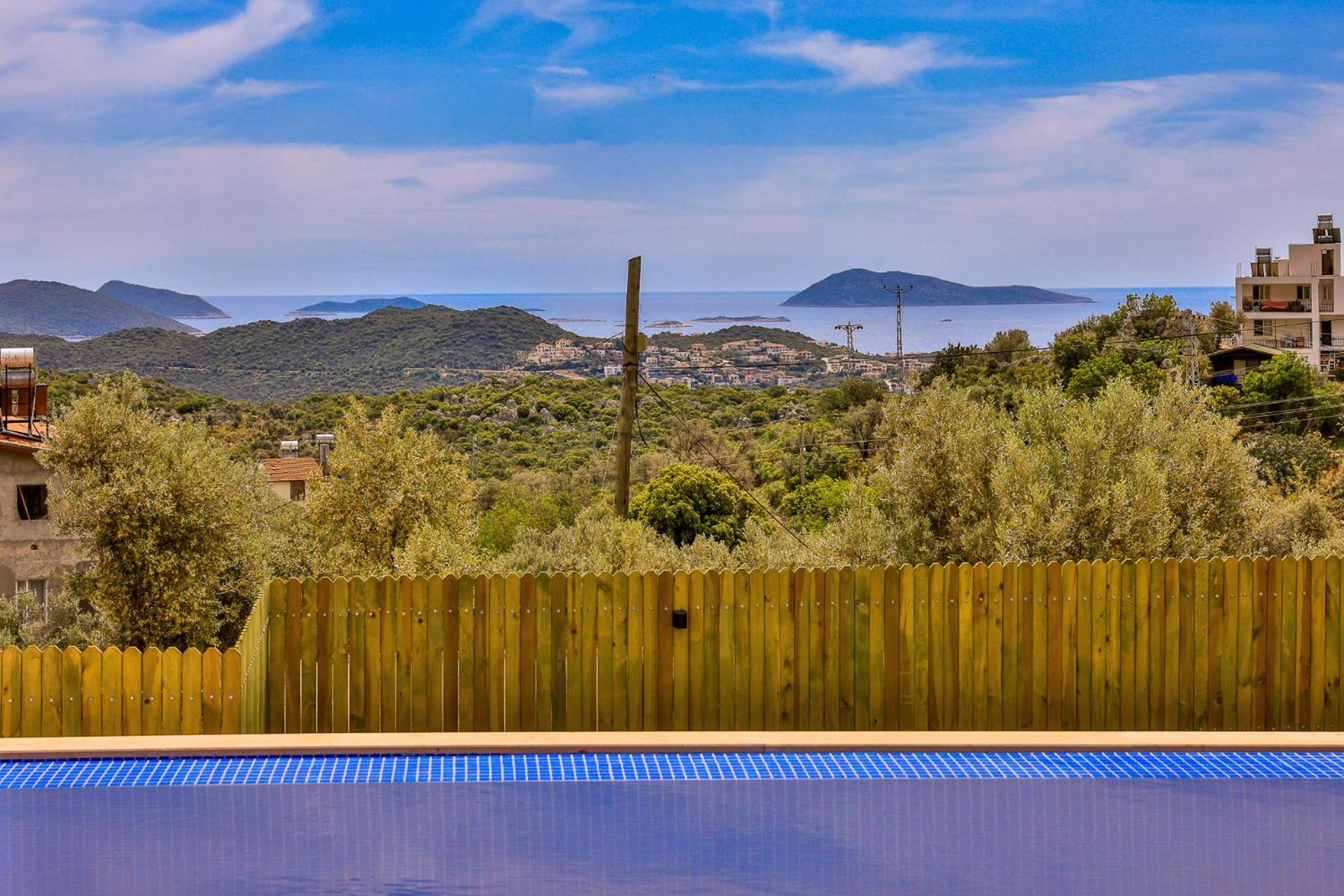 Villa Albedo Blue view 4