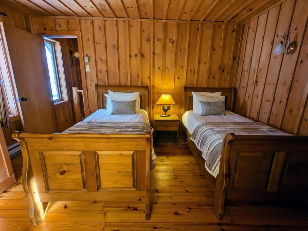 Cote Nord Tremblant Chalet Barrie