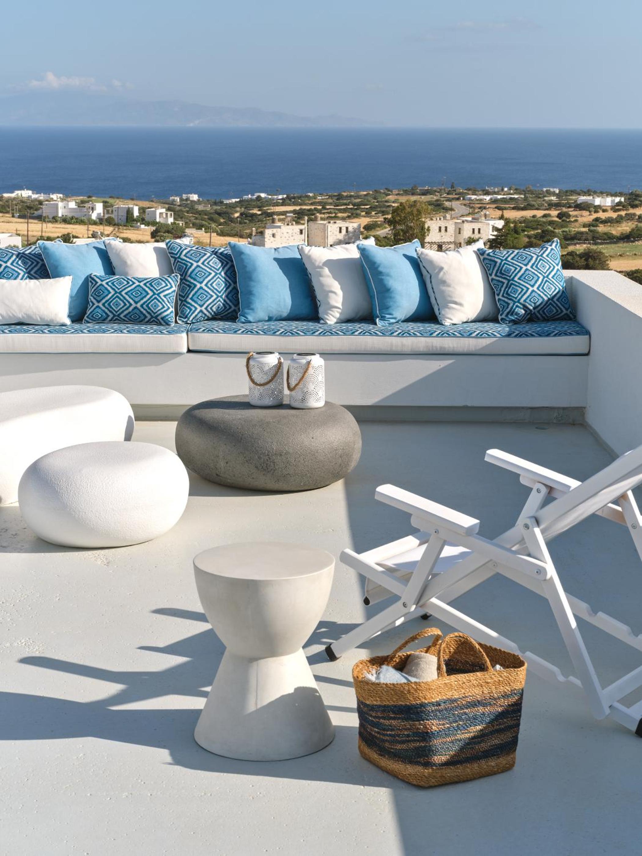 Villa Le22, 180 panoramic sea views, Paros