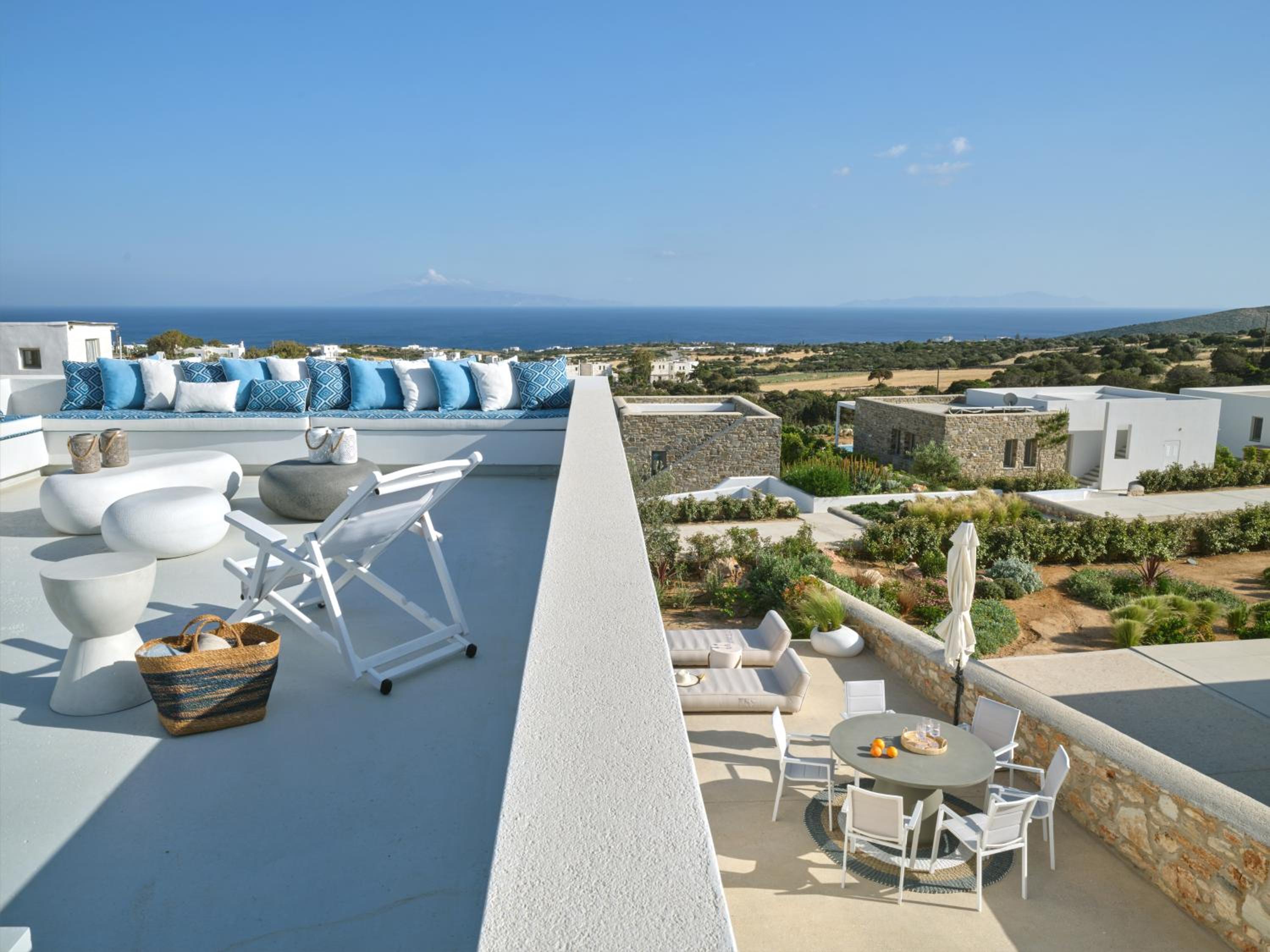 Villa Le22, 180 panoramic sea views, Paros