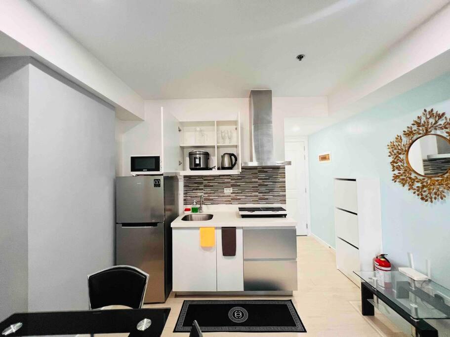 Artist's Haven Creative Condo at Azure