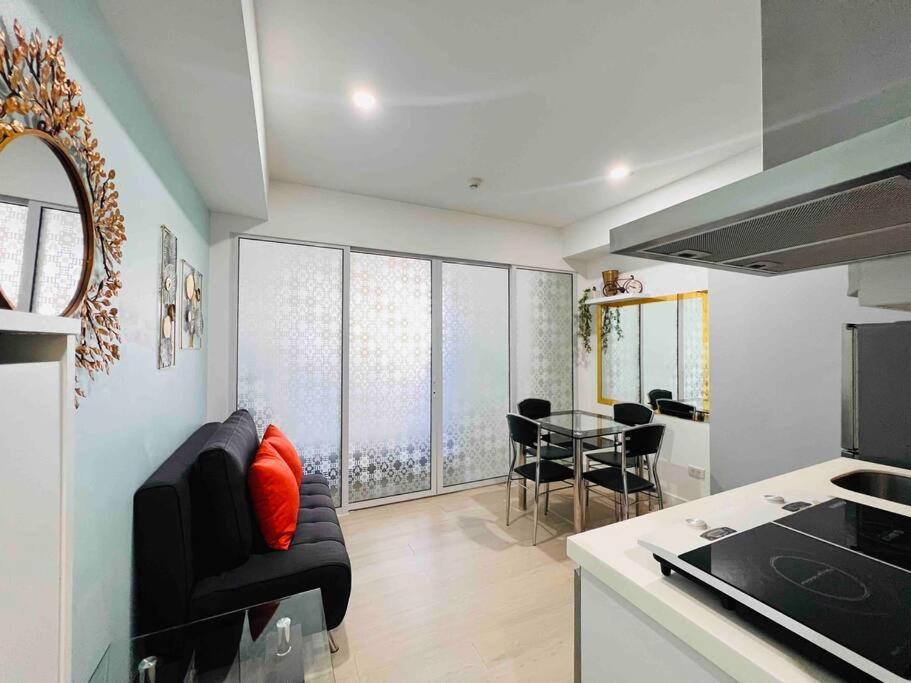 Artist's Haven Creative Condo at Azure