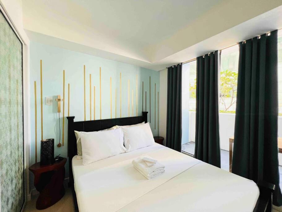 Artist's Haven Creative Condo at Azure