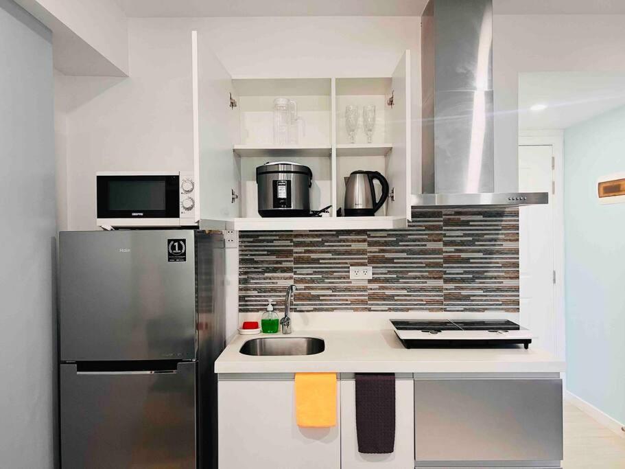 Artist's Haven Creative Condo at Azure