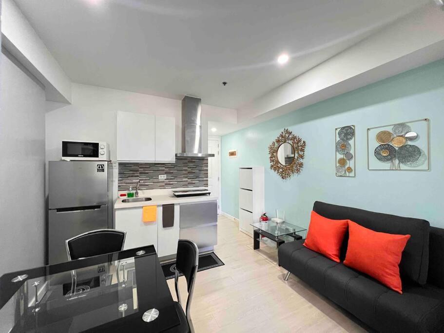 Artist's Haven Creative Condo at Azure