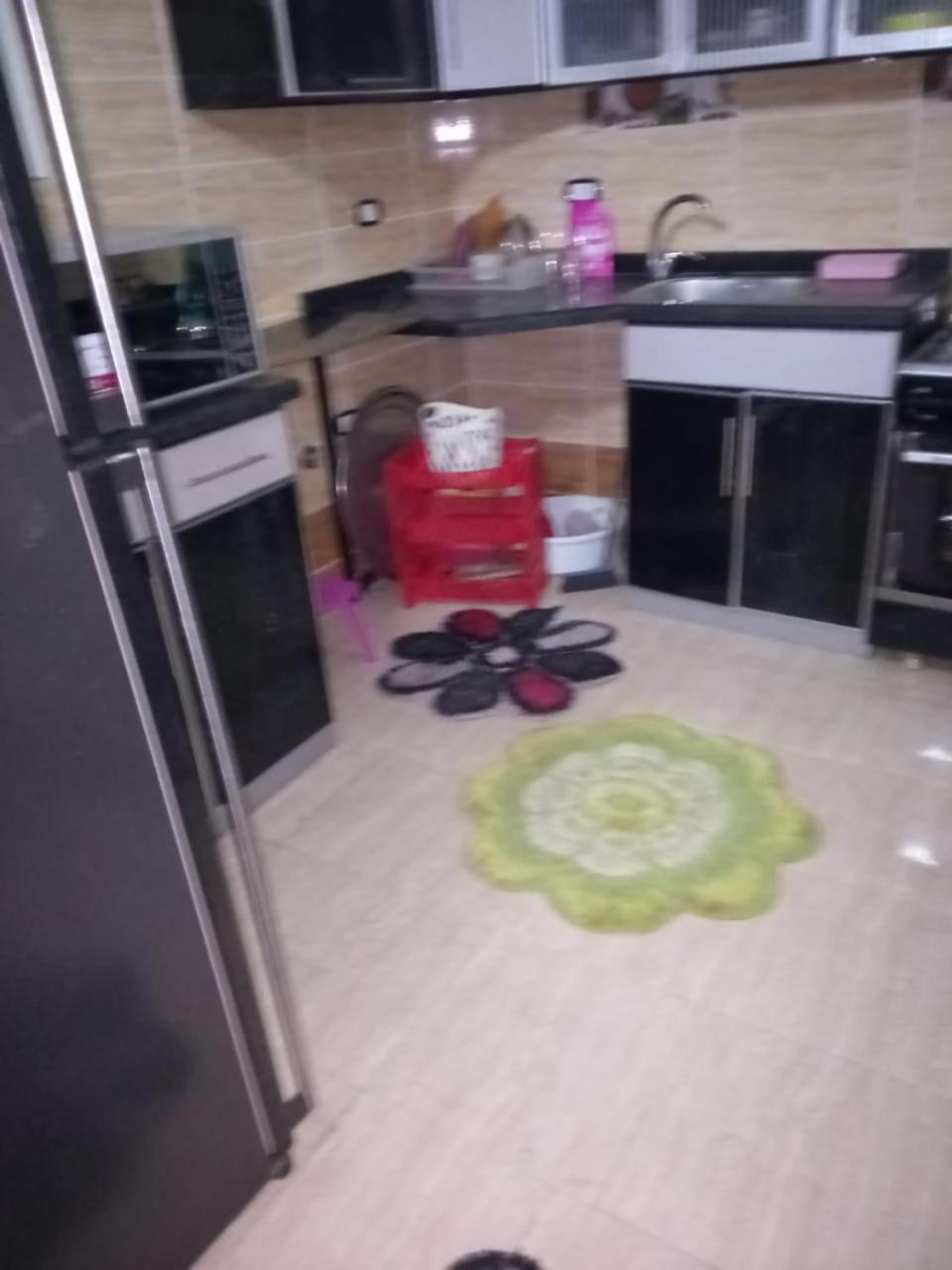 Gleem Plaza House