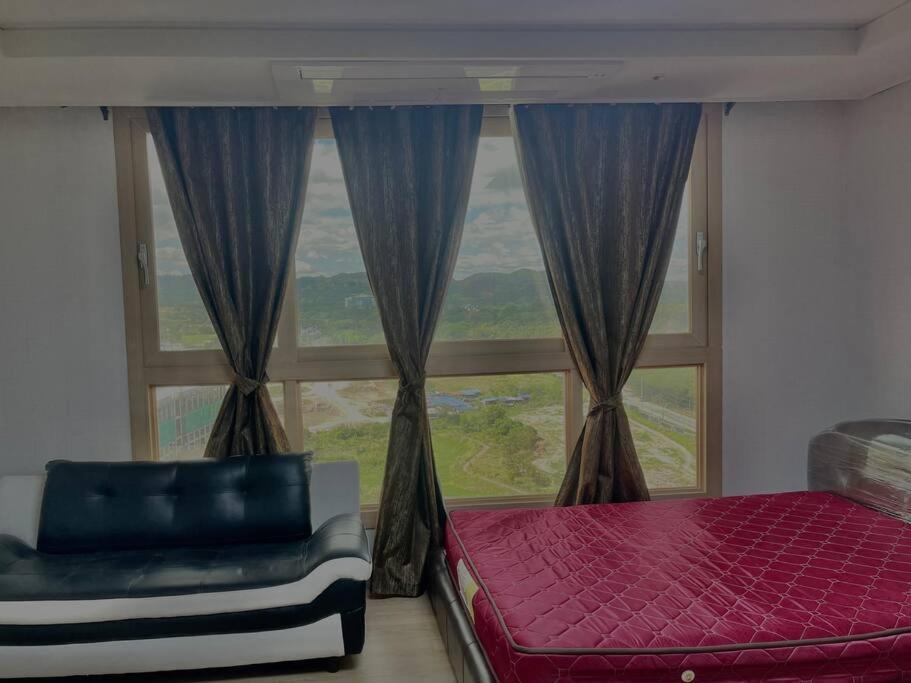 Condo inside Clark - Top Floor view 3