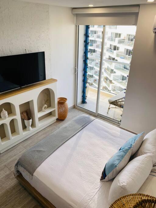 Dominique Colonial de lujo 1304 con Jacuzzi en balcon