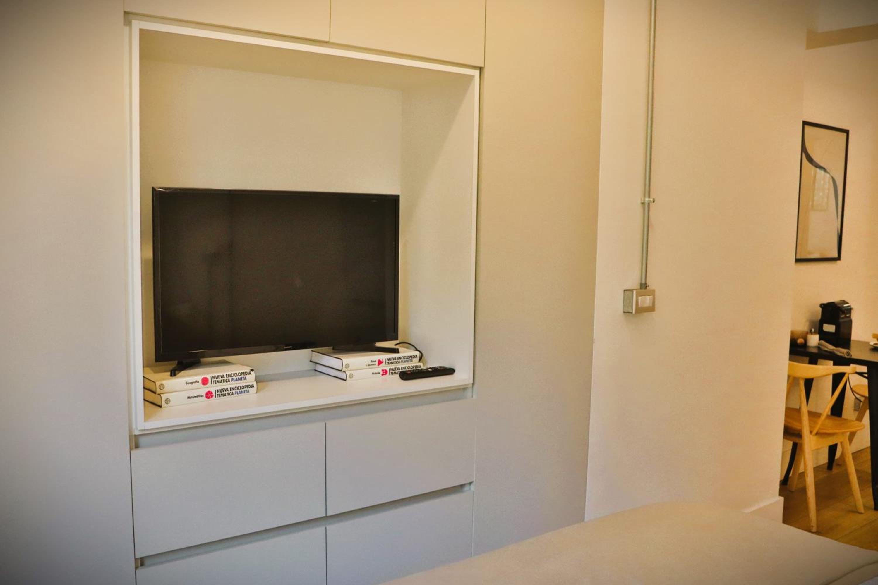 HOM I Inmejorable Studio en Calle Monjitas Santiago