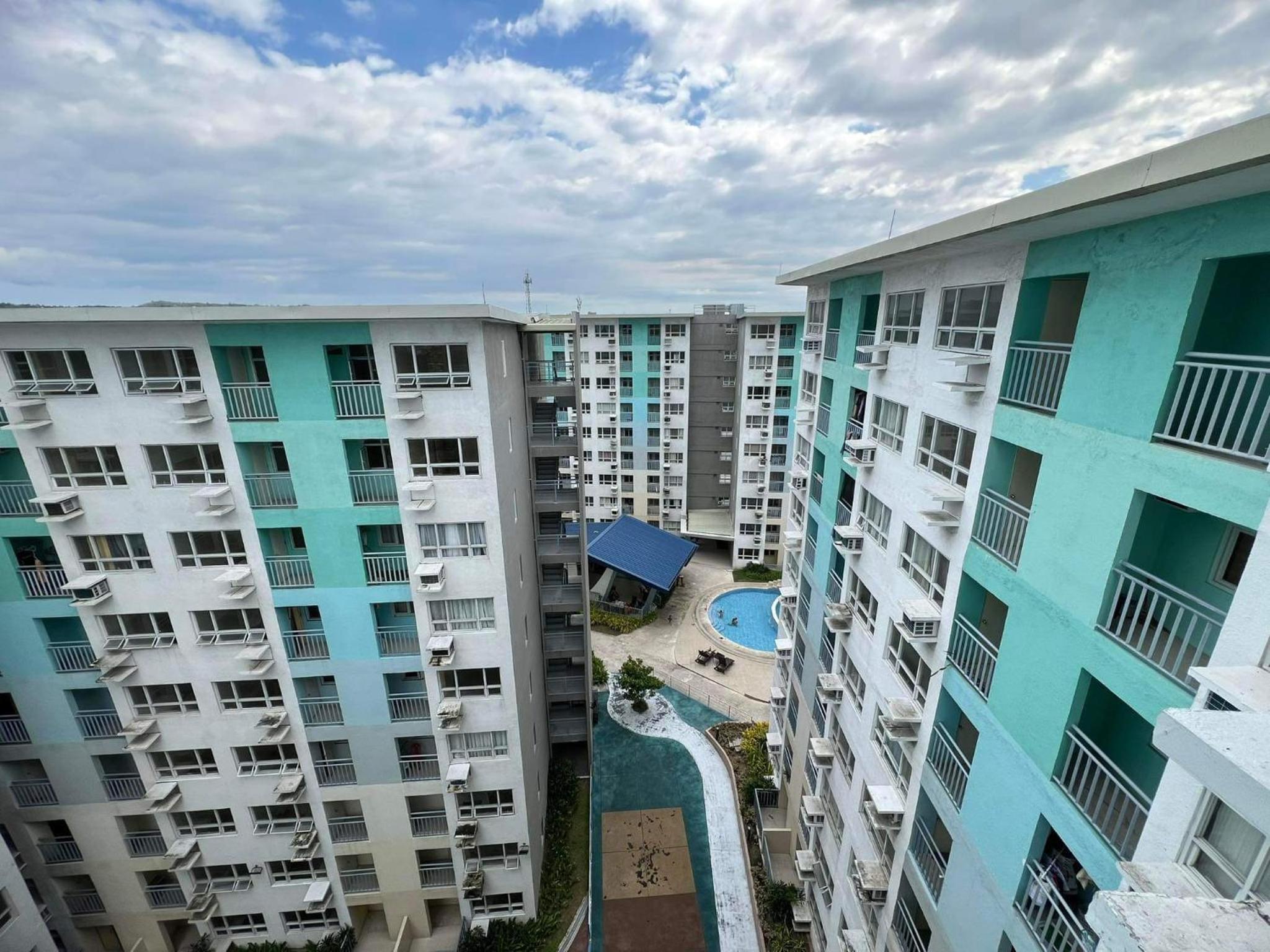 3 BEDROOMS view 2