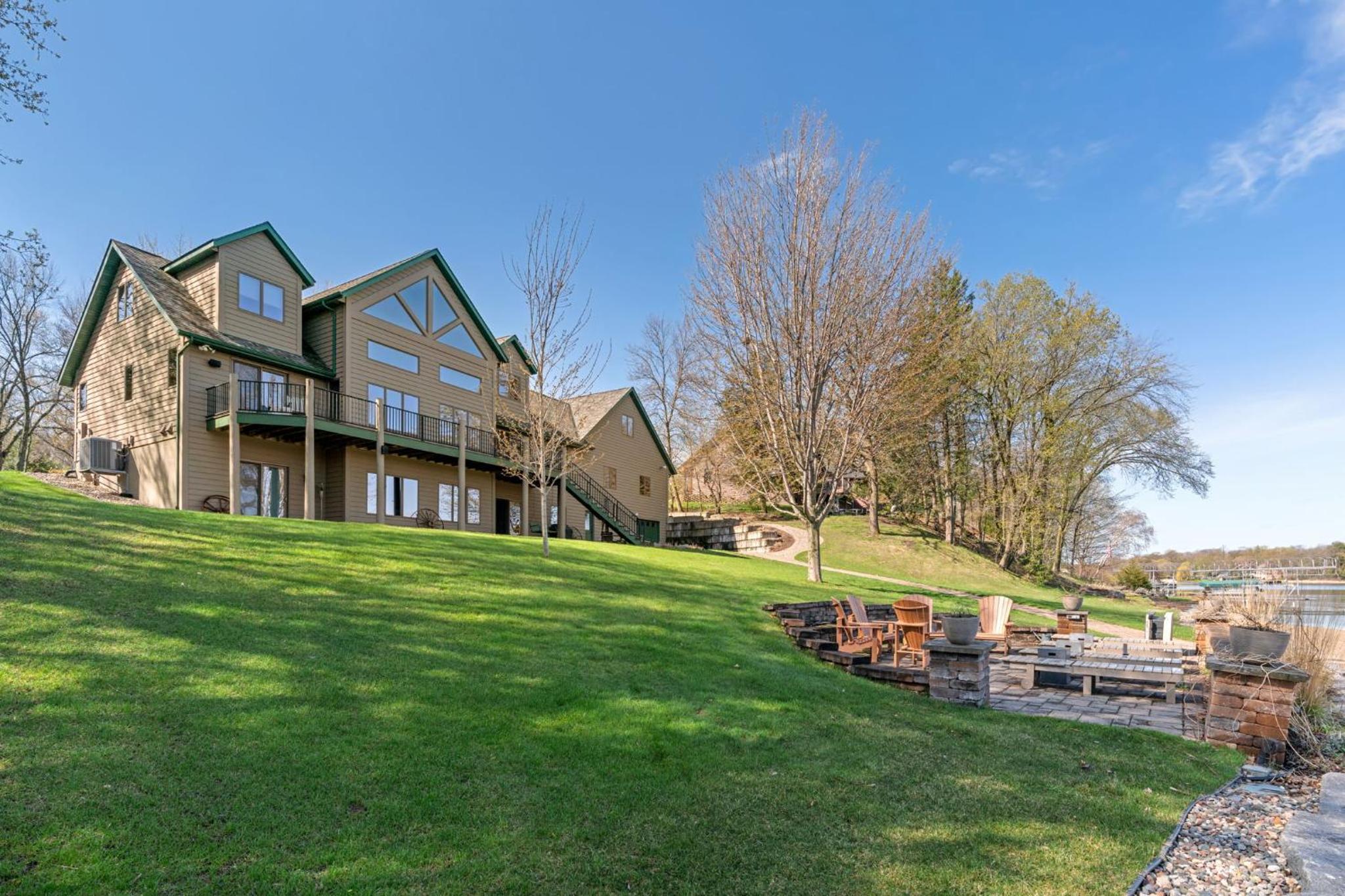 Maple Lake Chalet view 5