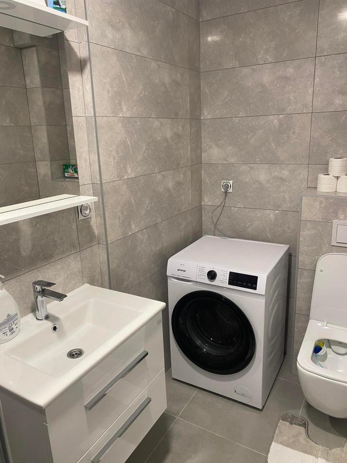 Dora Apartman