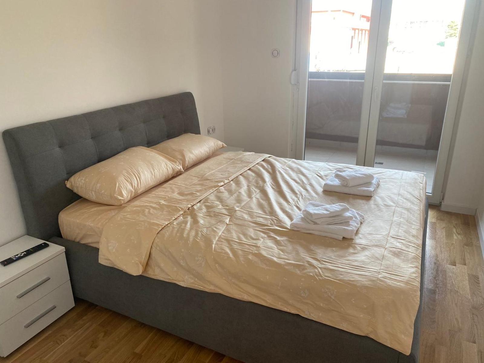 Dora Apartman