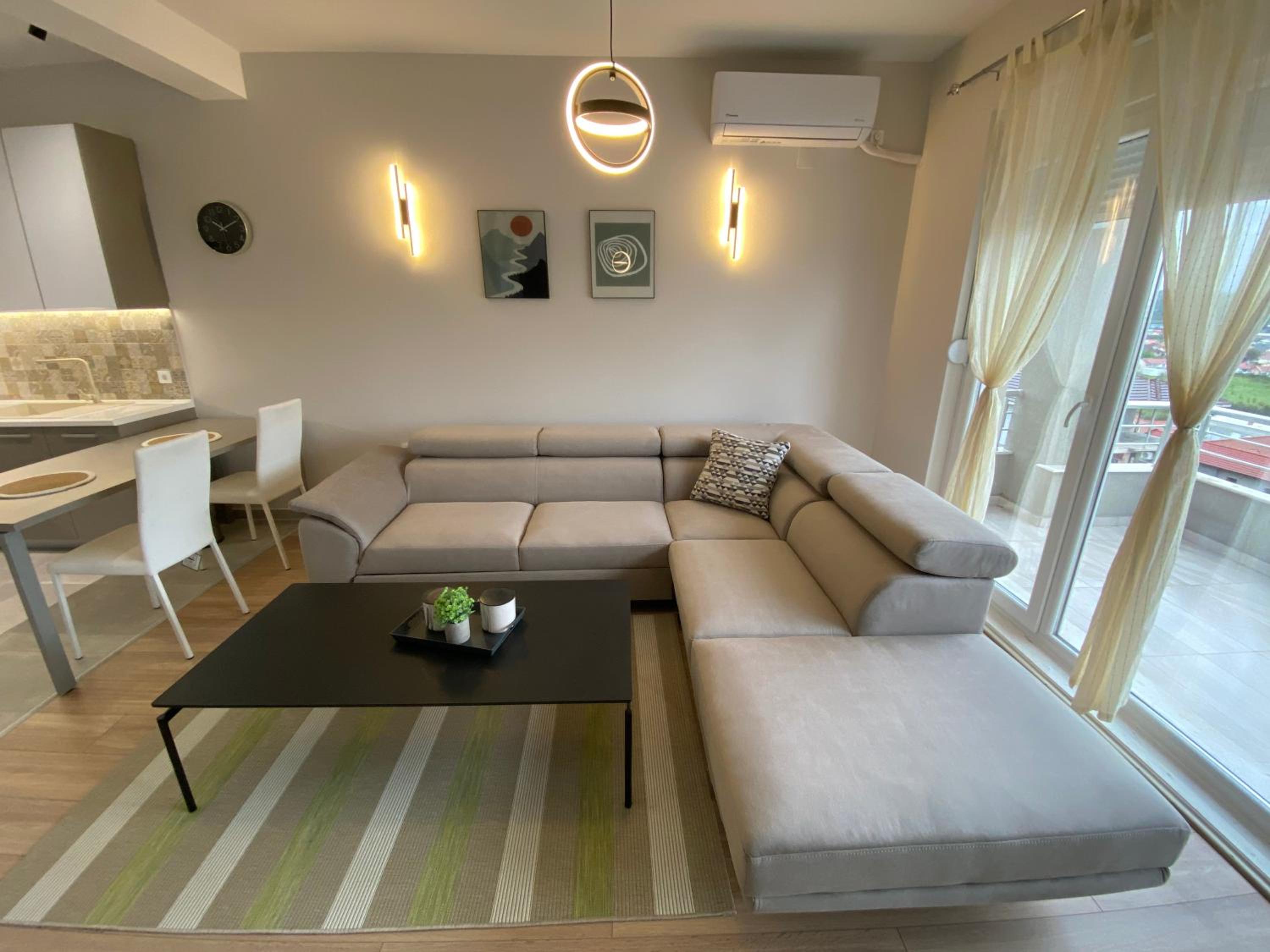 Deluxe Apartments