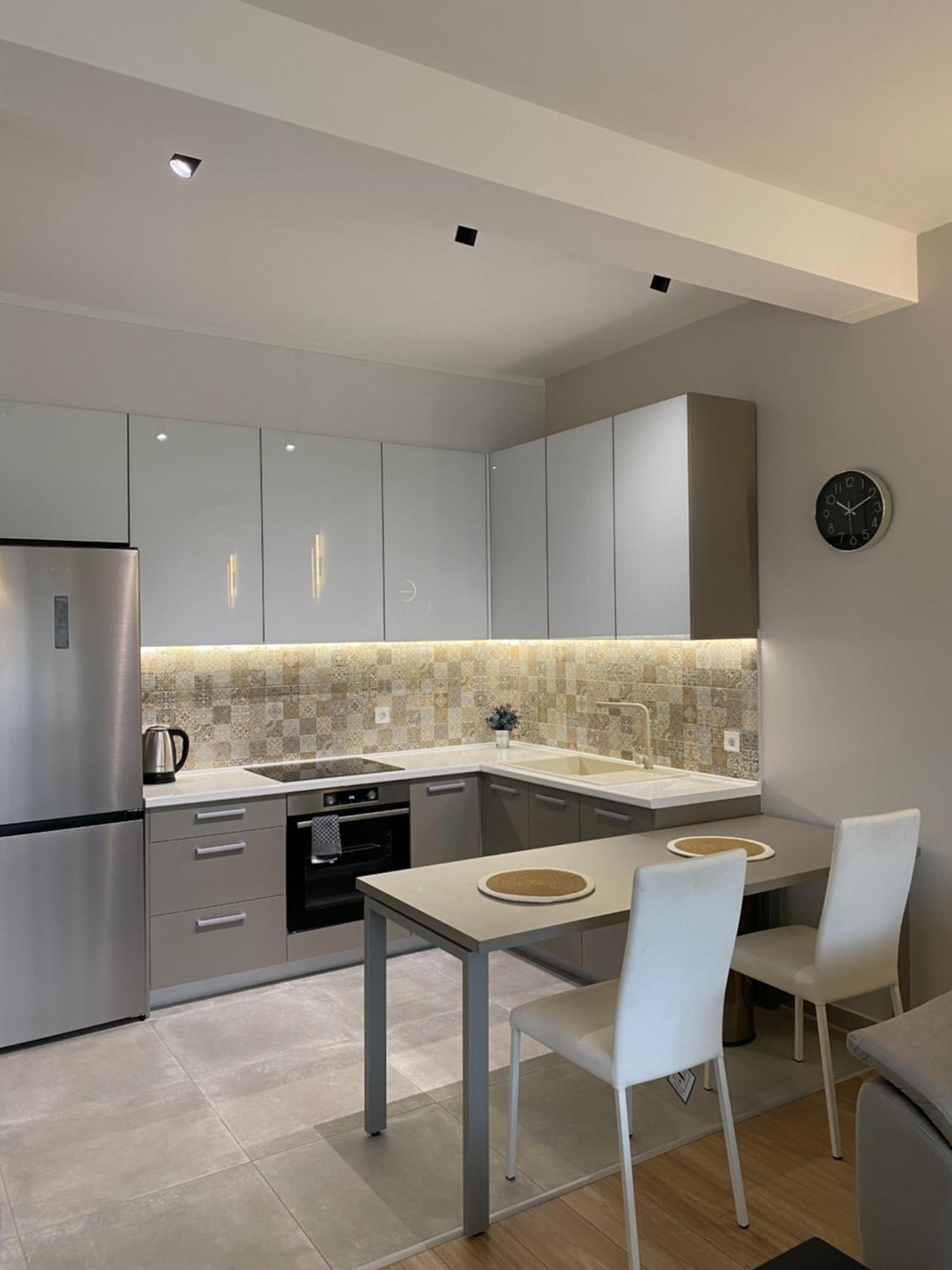 Deluxe Apartments