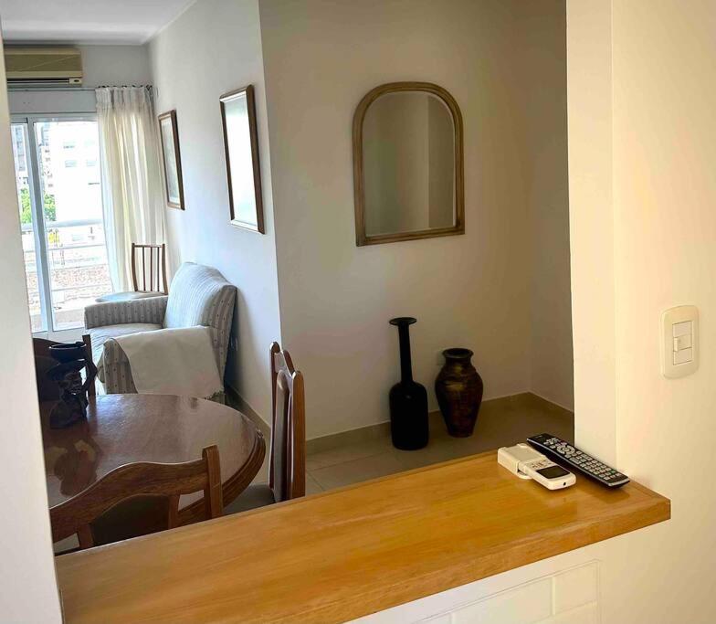 Amplio y céntrico depto de 2 habitaciones opcional cochera