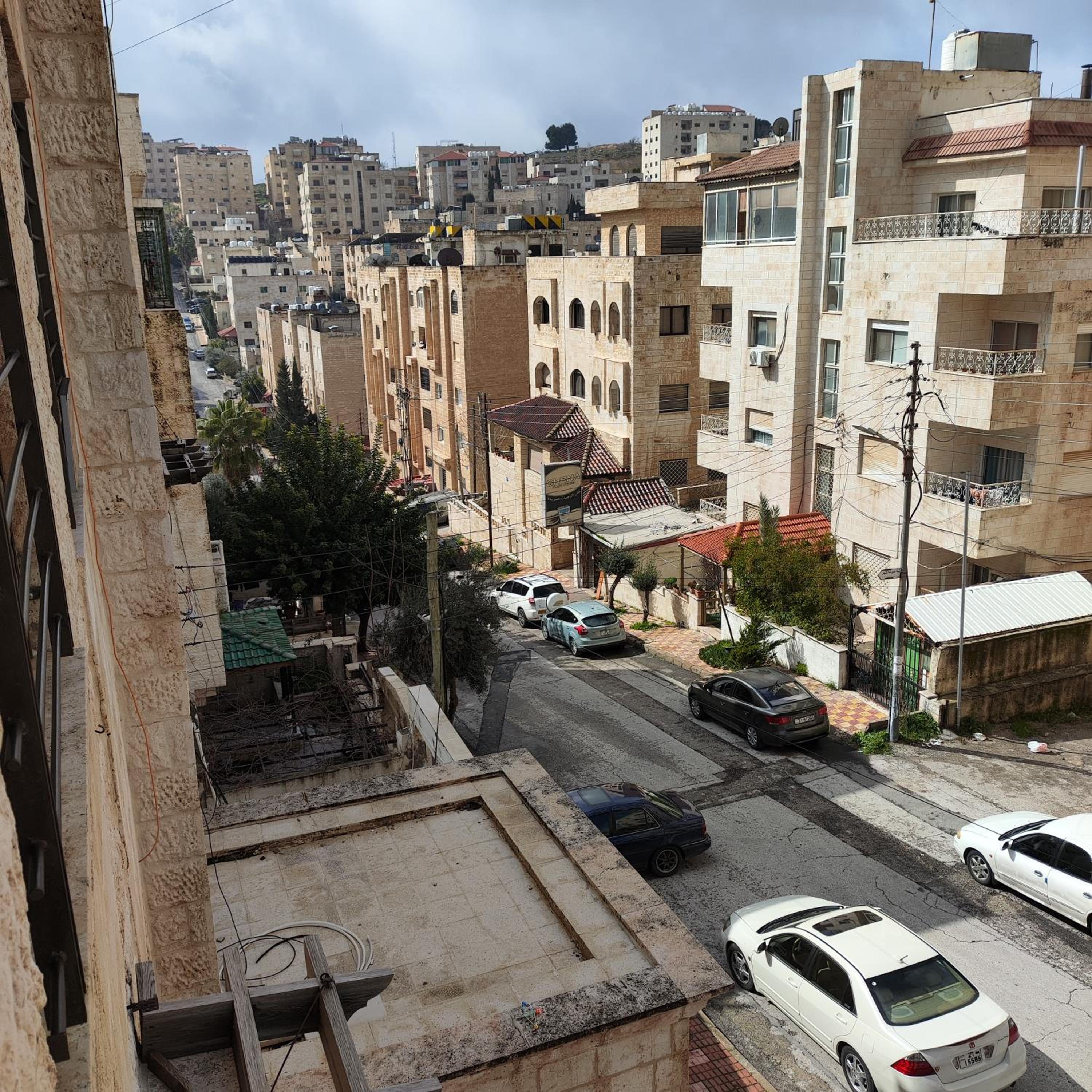 Khamis Apartment