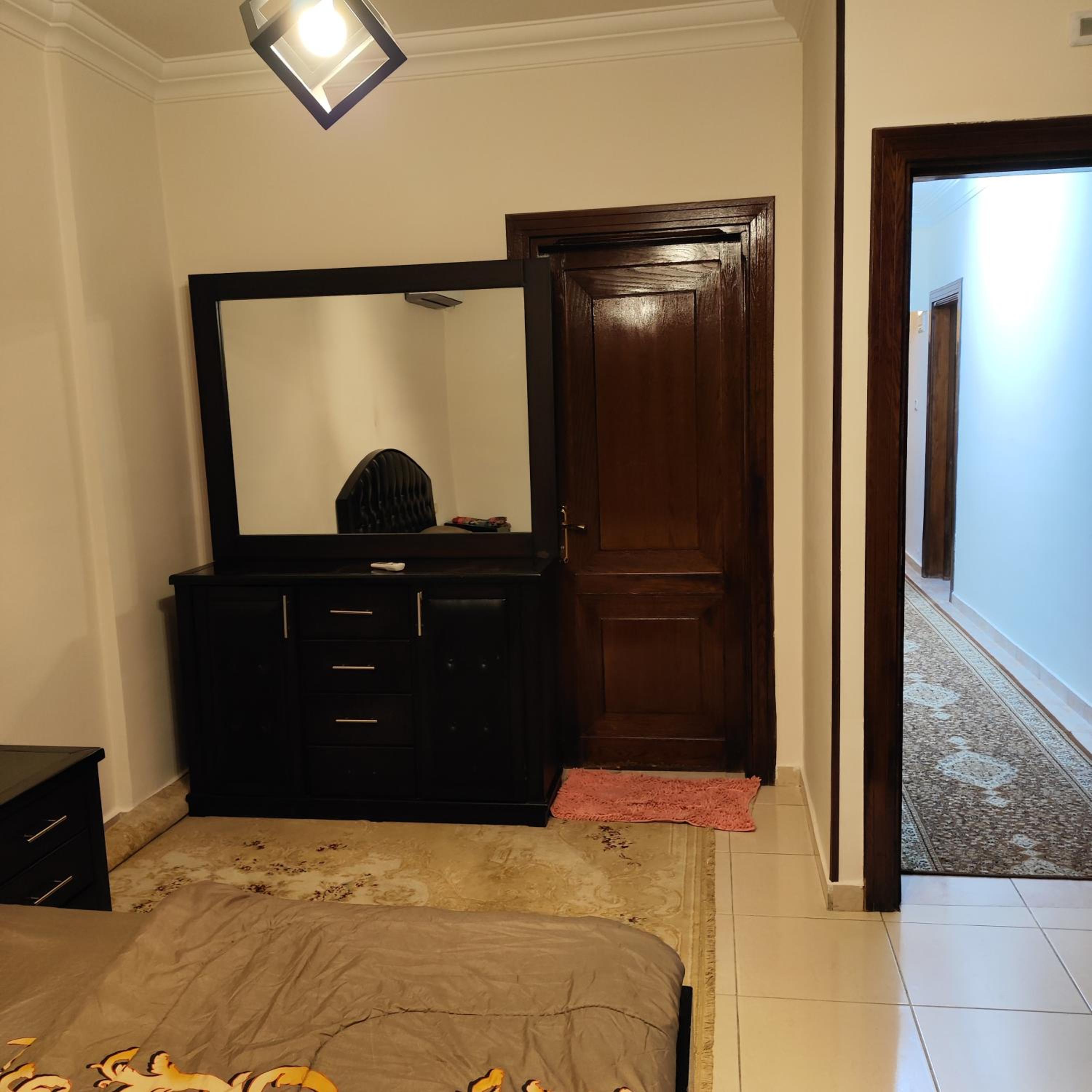 Khamis Apartment