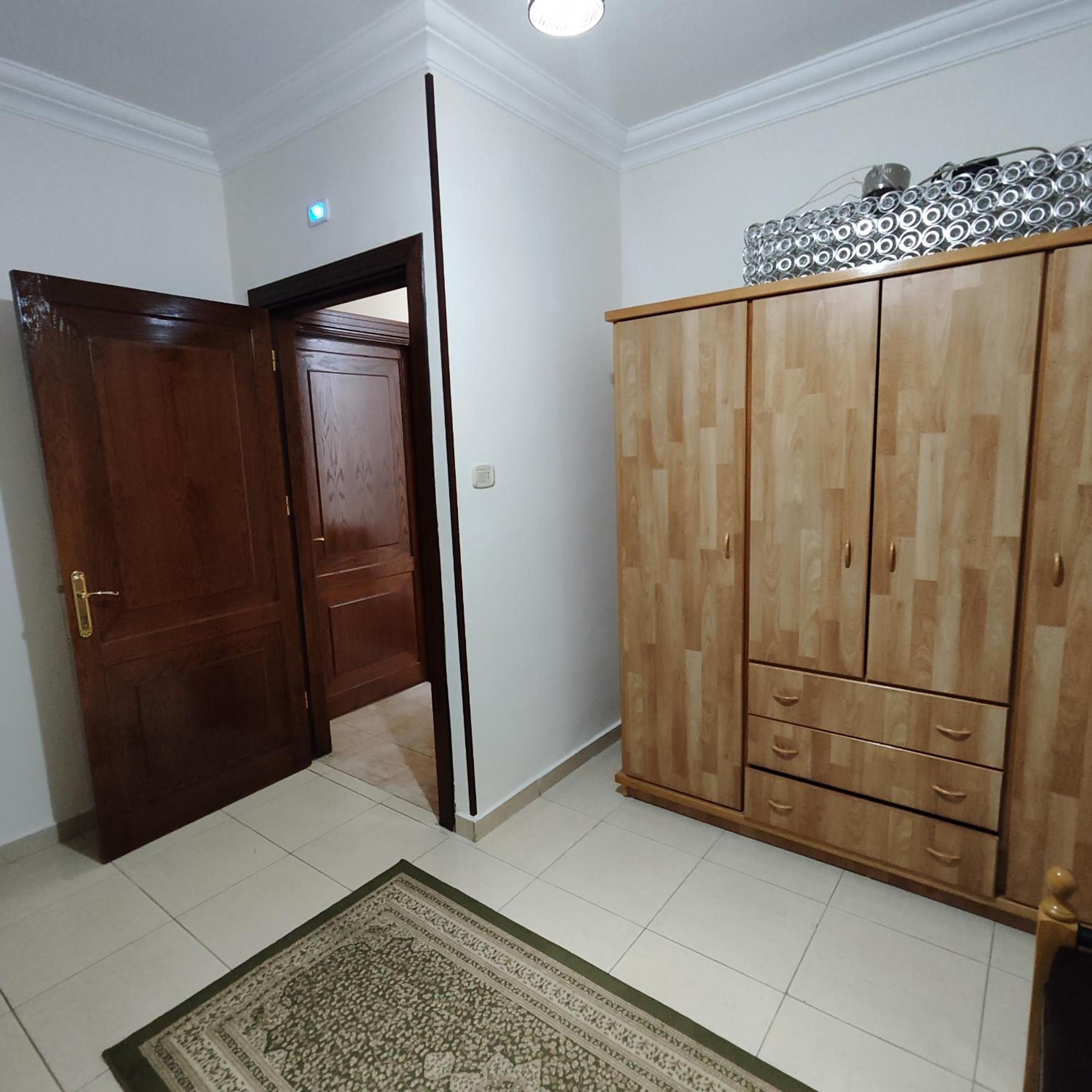 Khamis Apartment