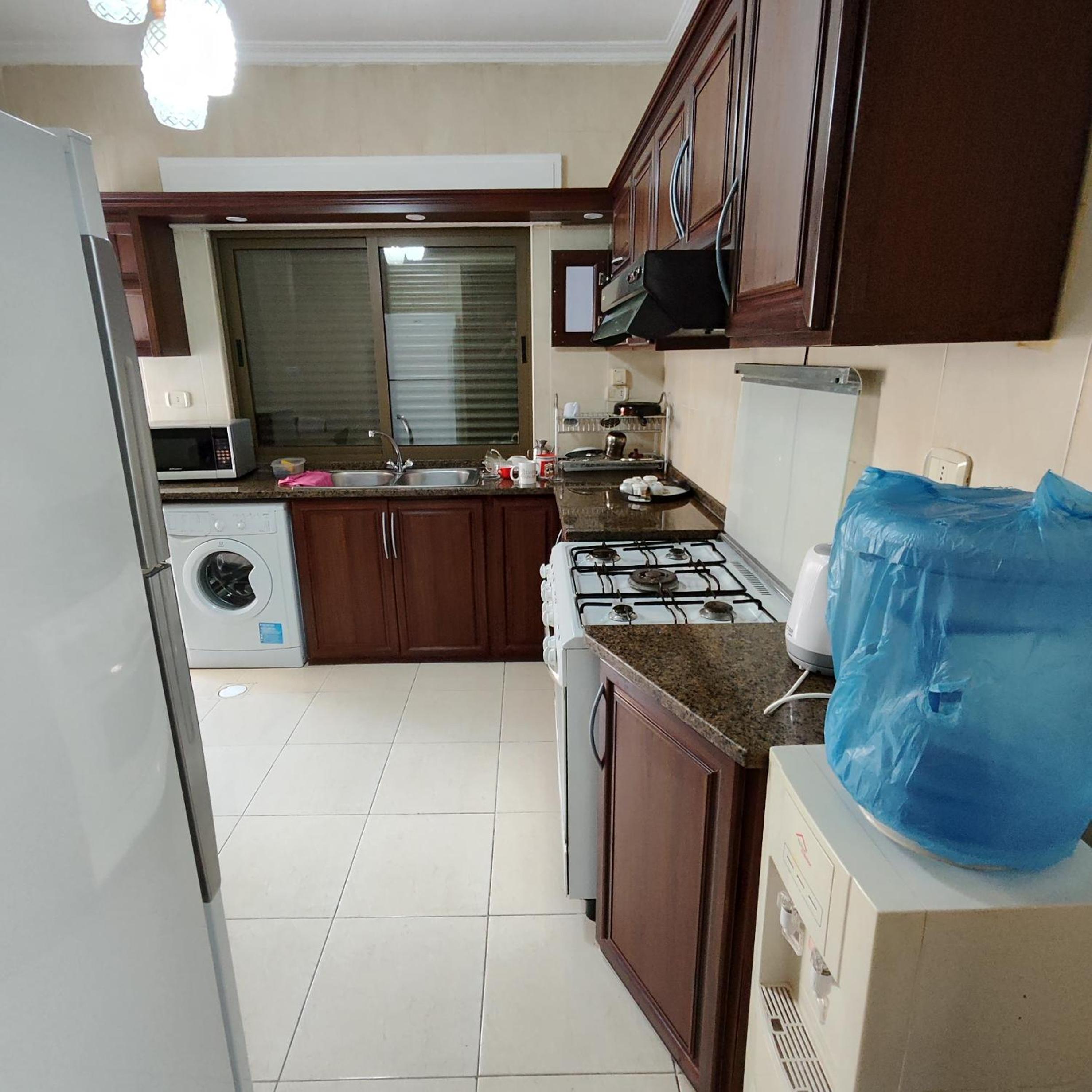 Khamis Apartment