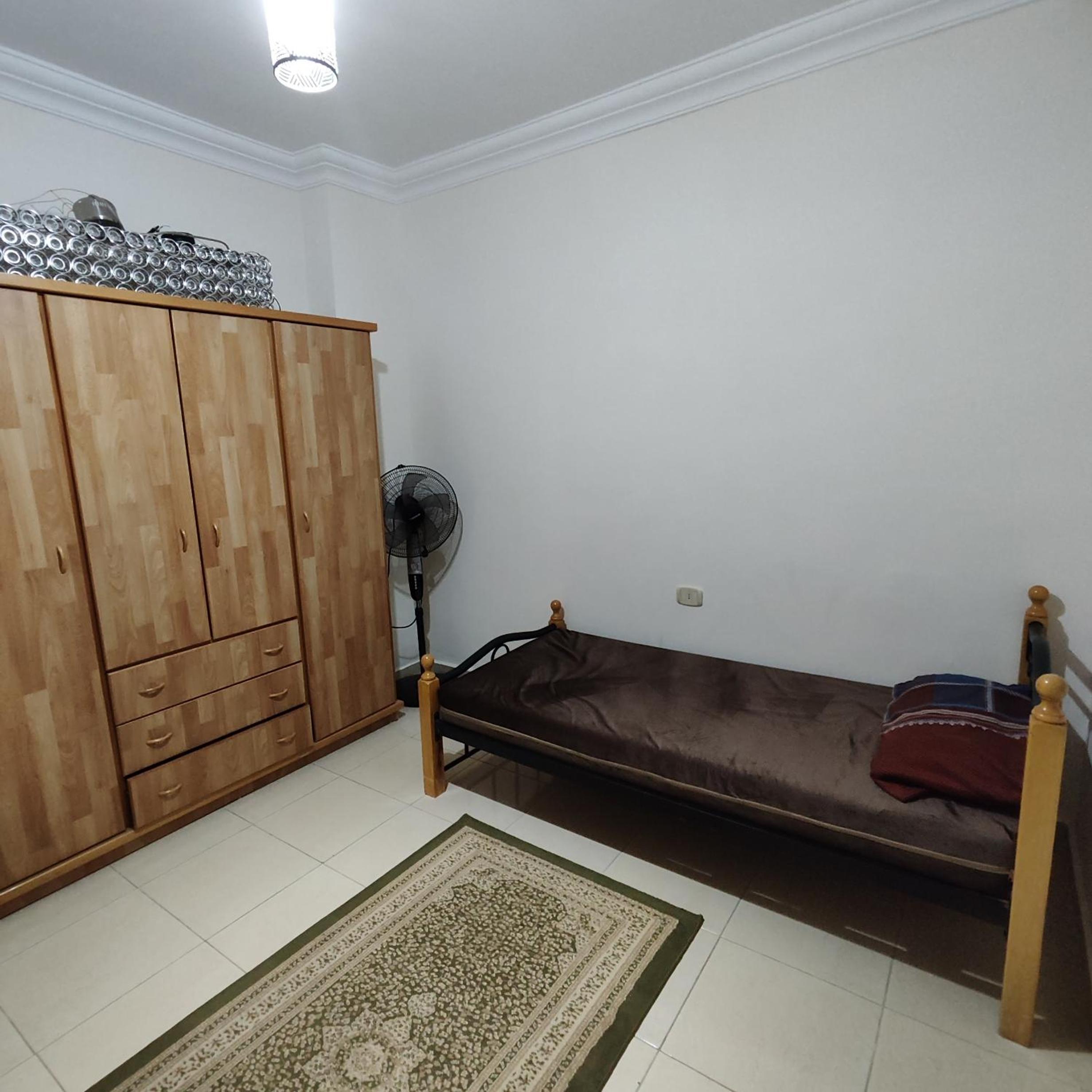Khamis Apartment