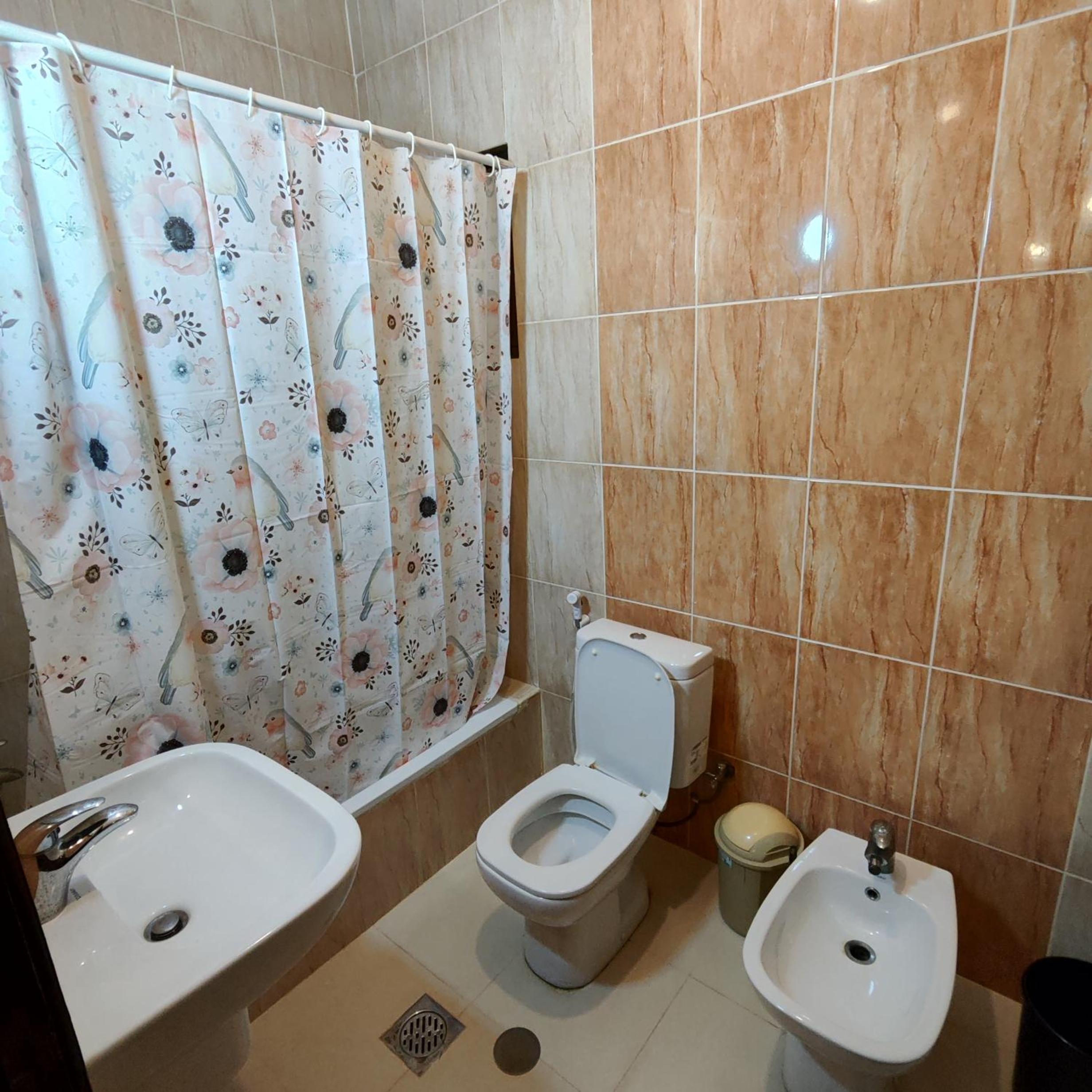 Khamis Apartment
