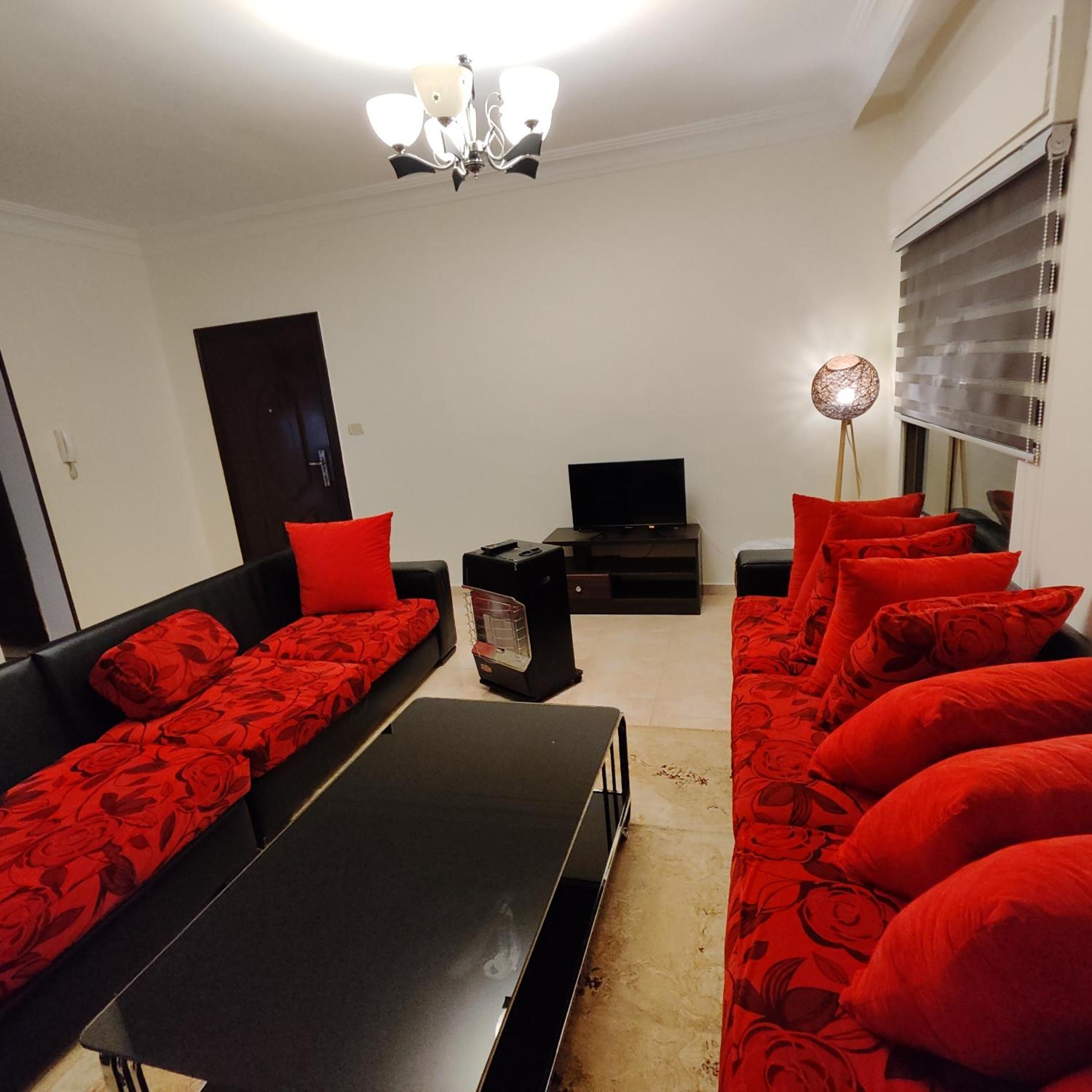 Khamis Apartment