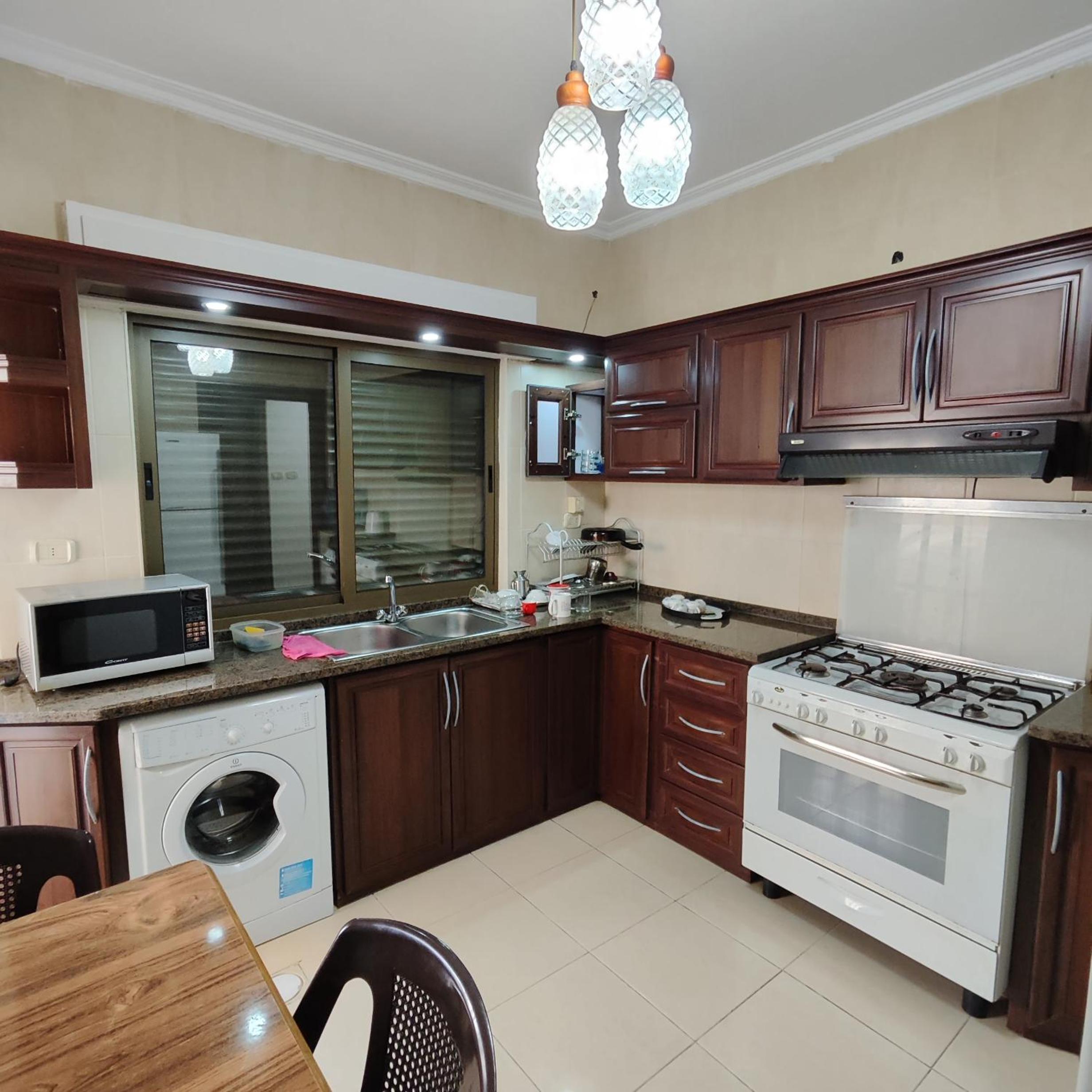 Khamis Apartment
