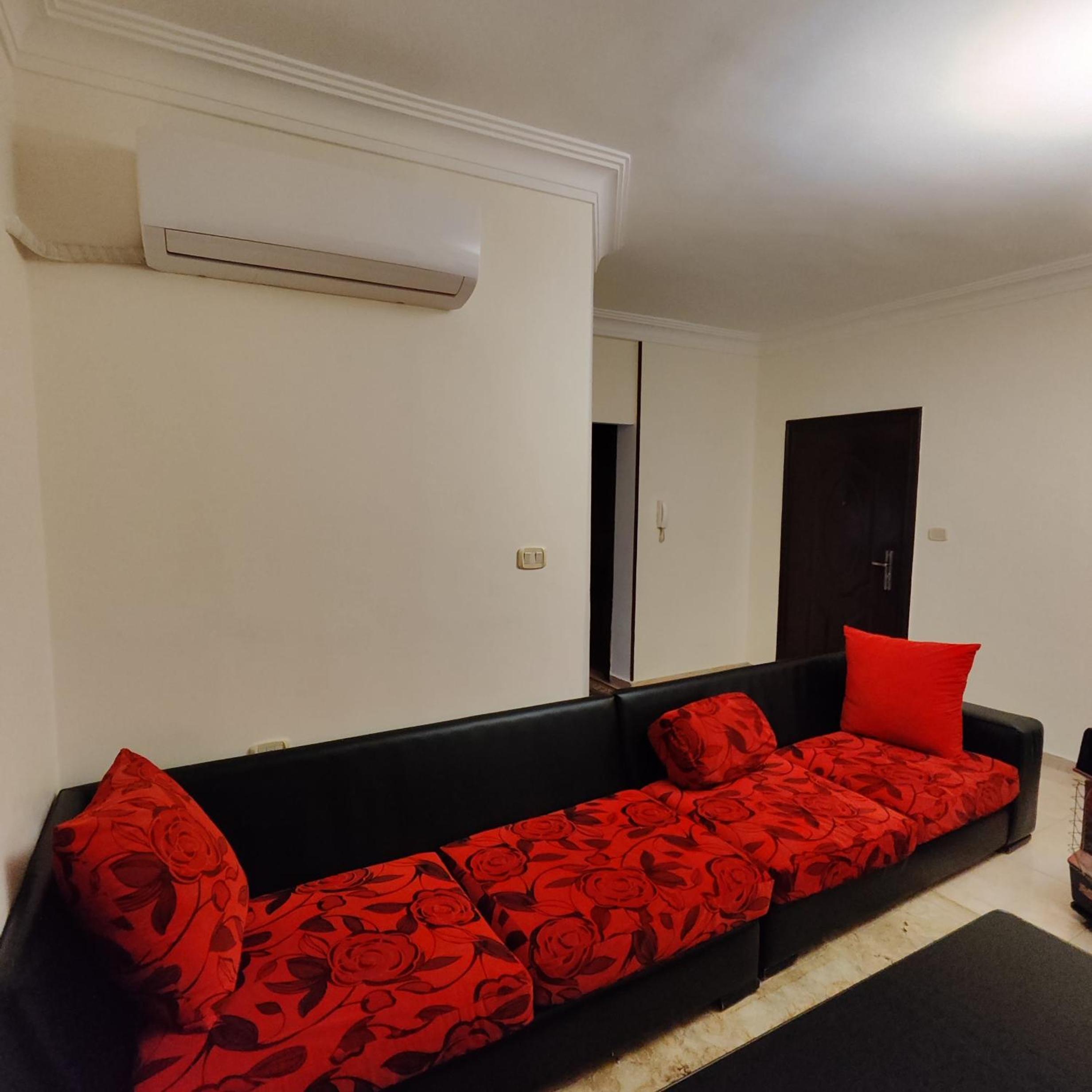 Khamis Apartment