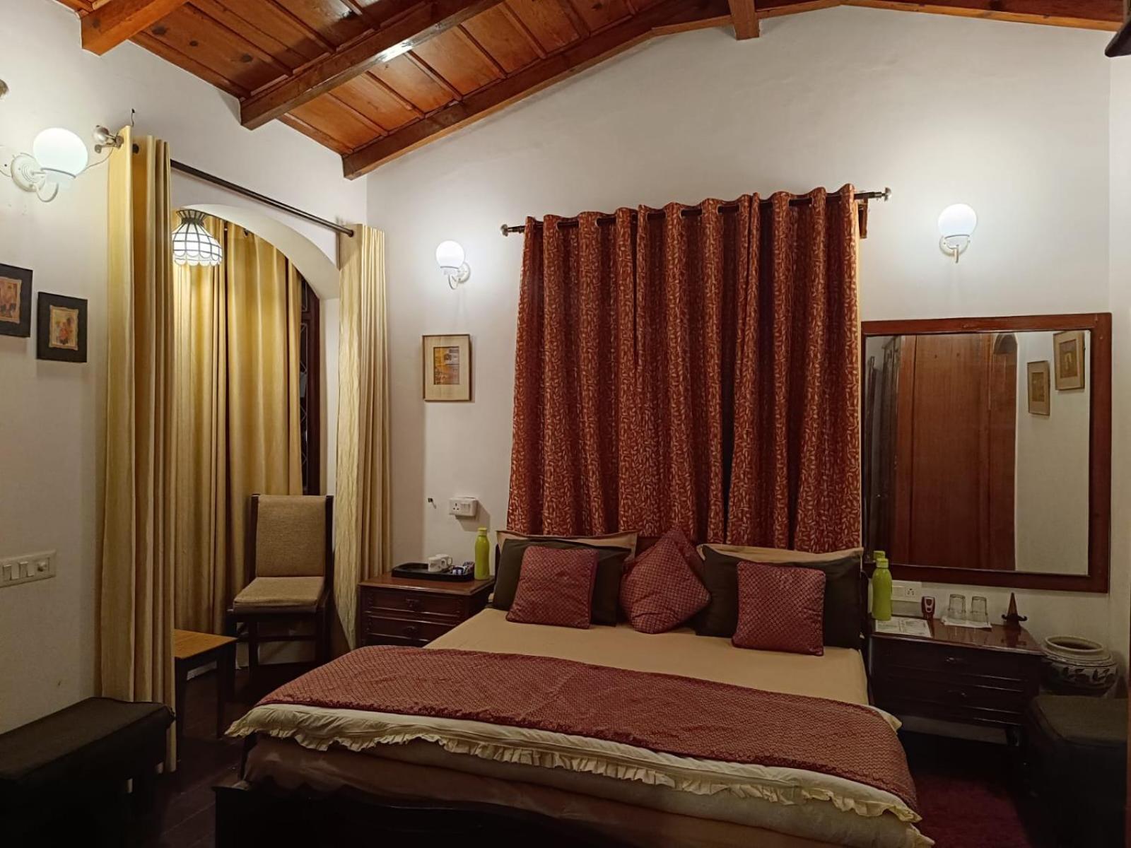 Homestay Elfin Bhimtal / Nainital / Kainchi Dhaam view 4