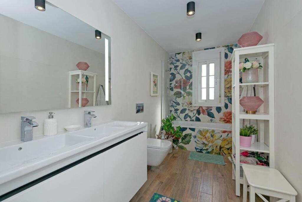 Villa Zion Tenerife with Heated Pool