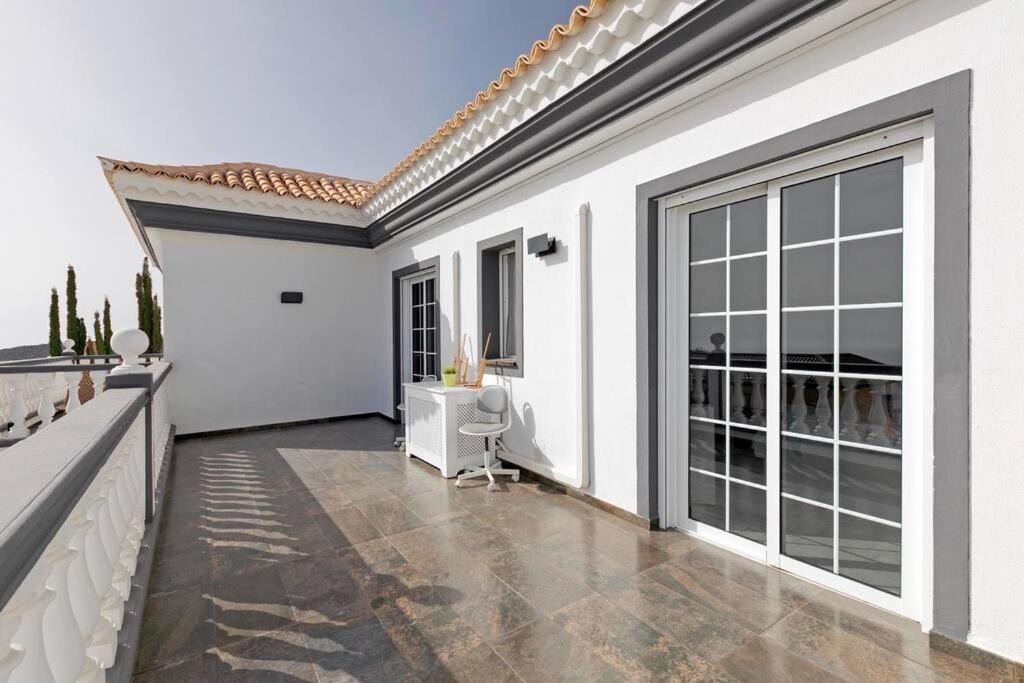 Villa Zion Tenerife with Heated Pool