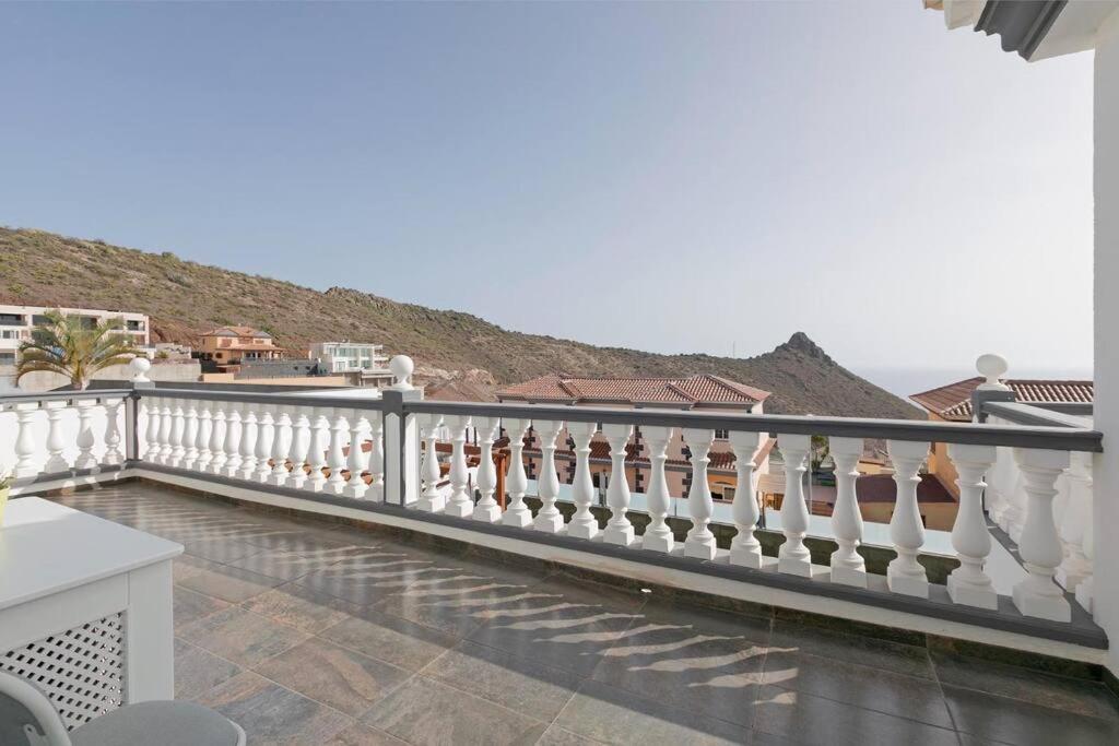 Villa Zion Tenerife with Heated Pool