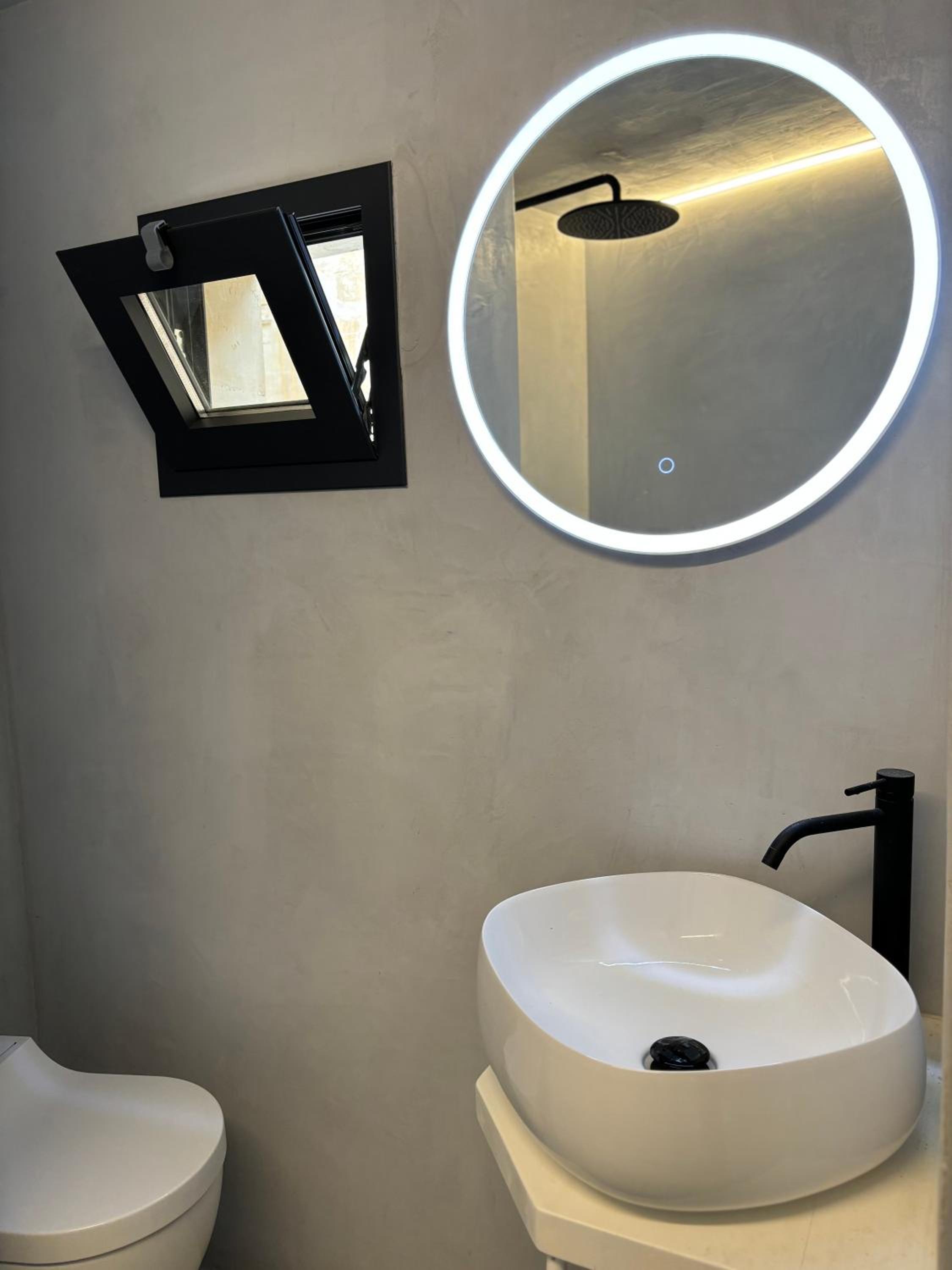 Alora boutique suites