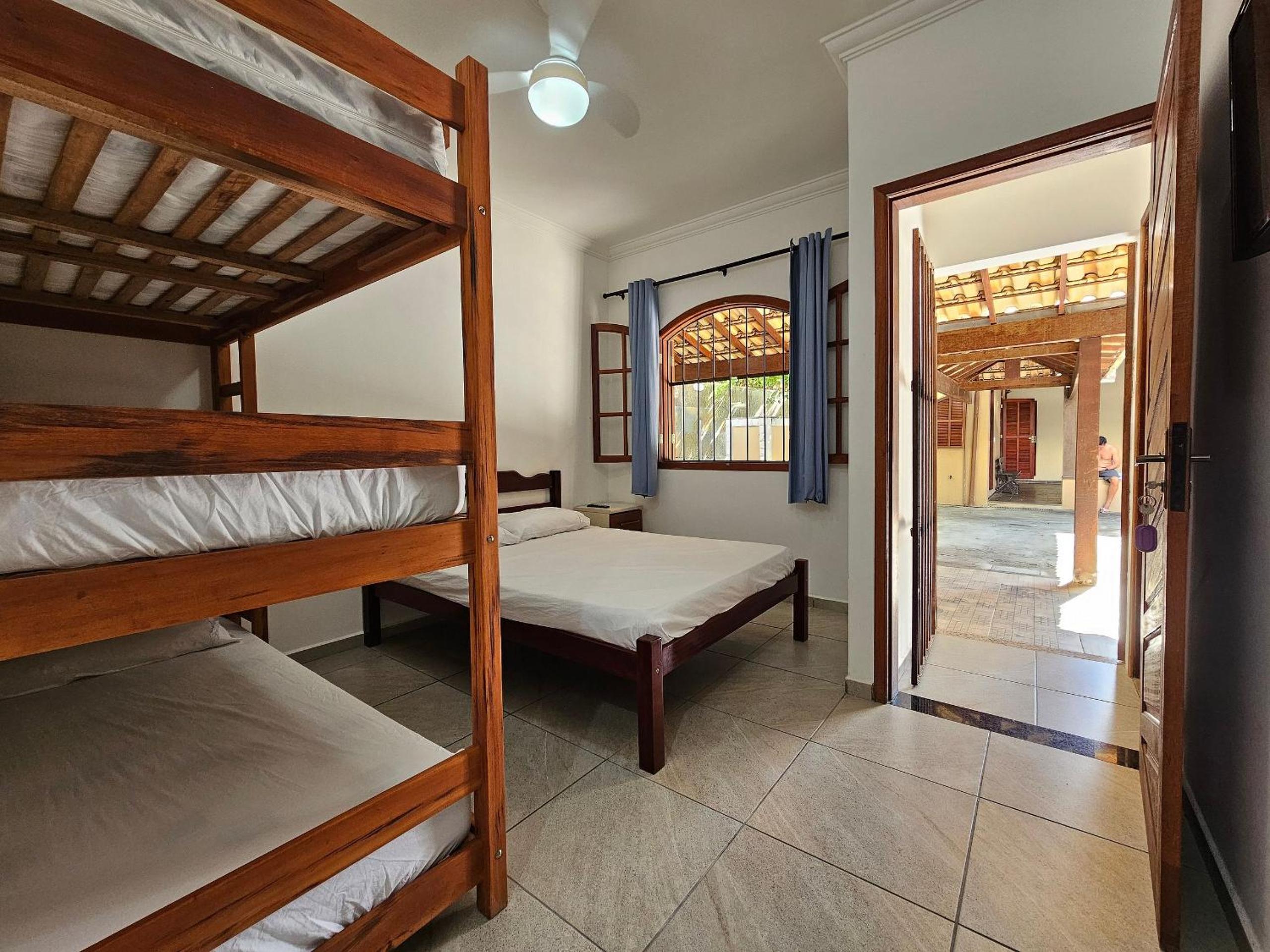 Casa Aurora à Praia do Peró Bandeira Azul – Perfeita para Grupos