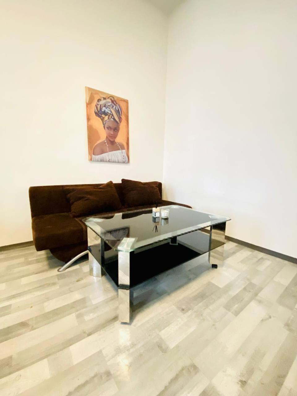 Economic Studio 3P LG