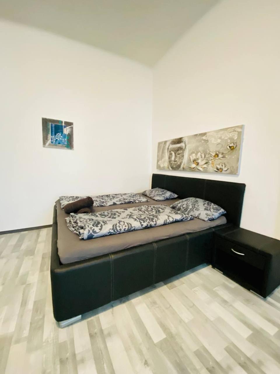 Economic Studio 3P LG