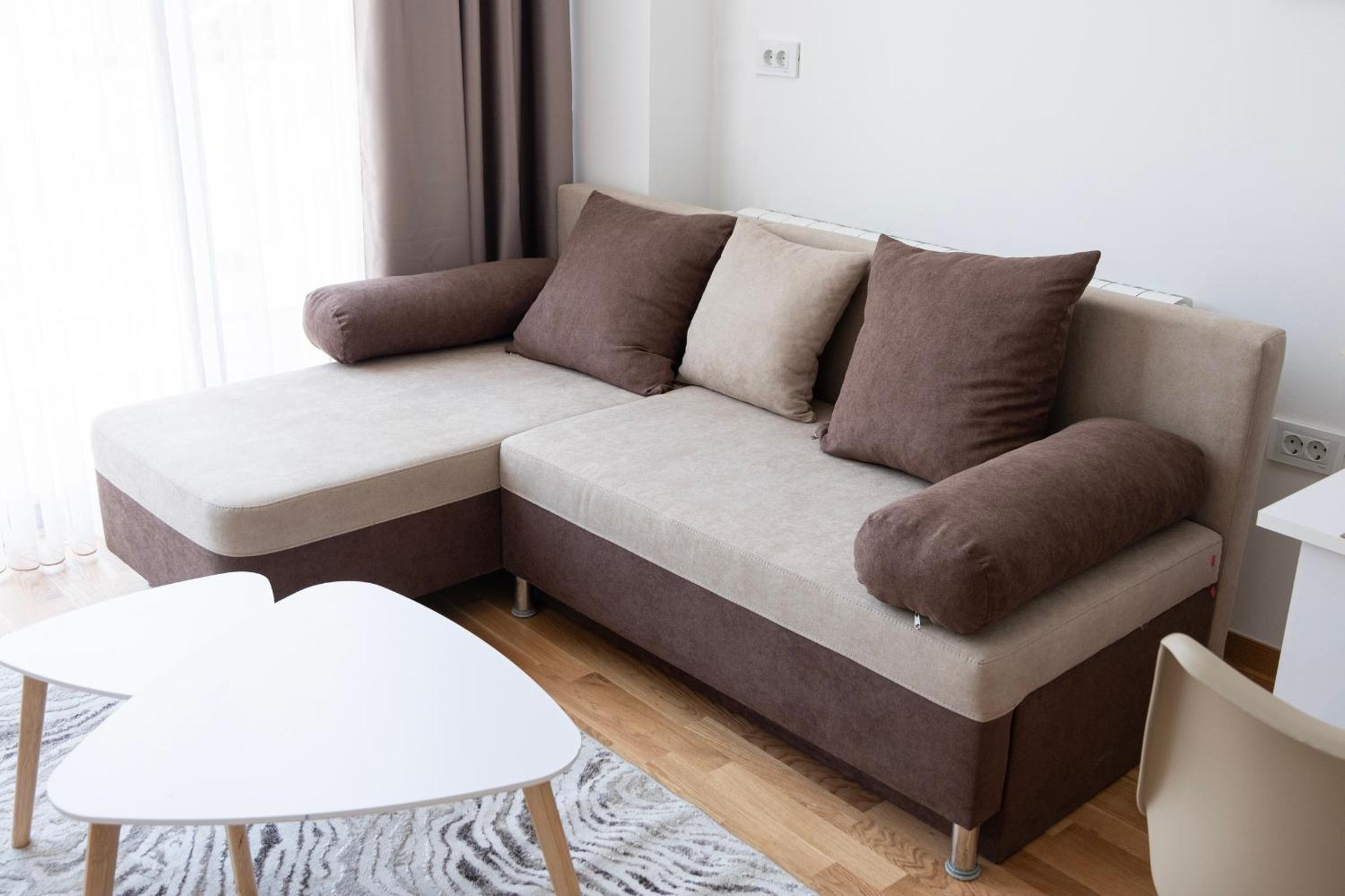 Home Art Apartments-Free Parking-City Center